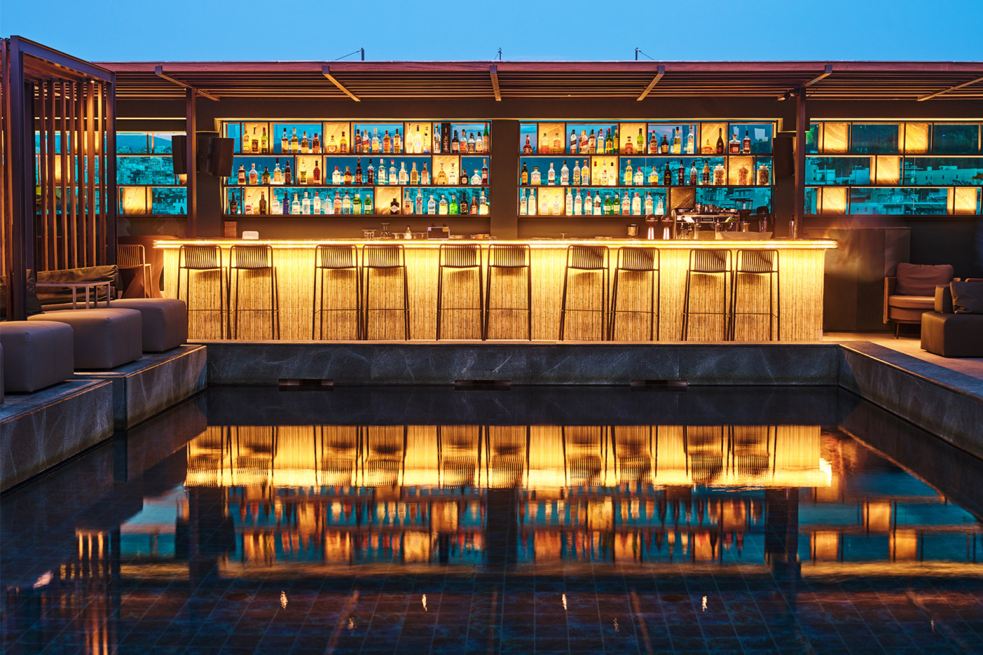 10 Urban Roof, Radisson Blu Park Hotel