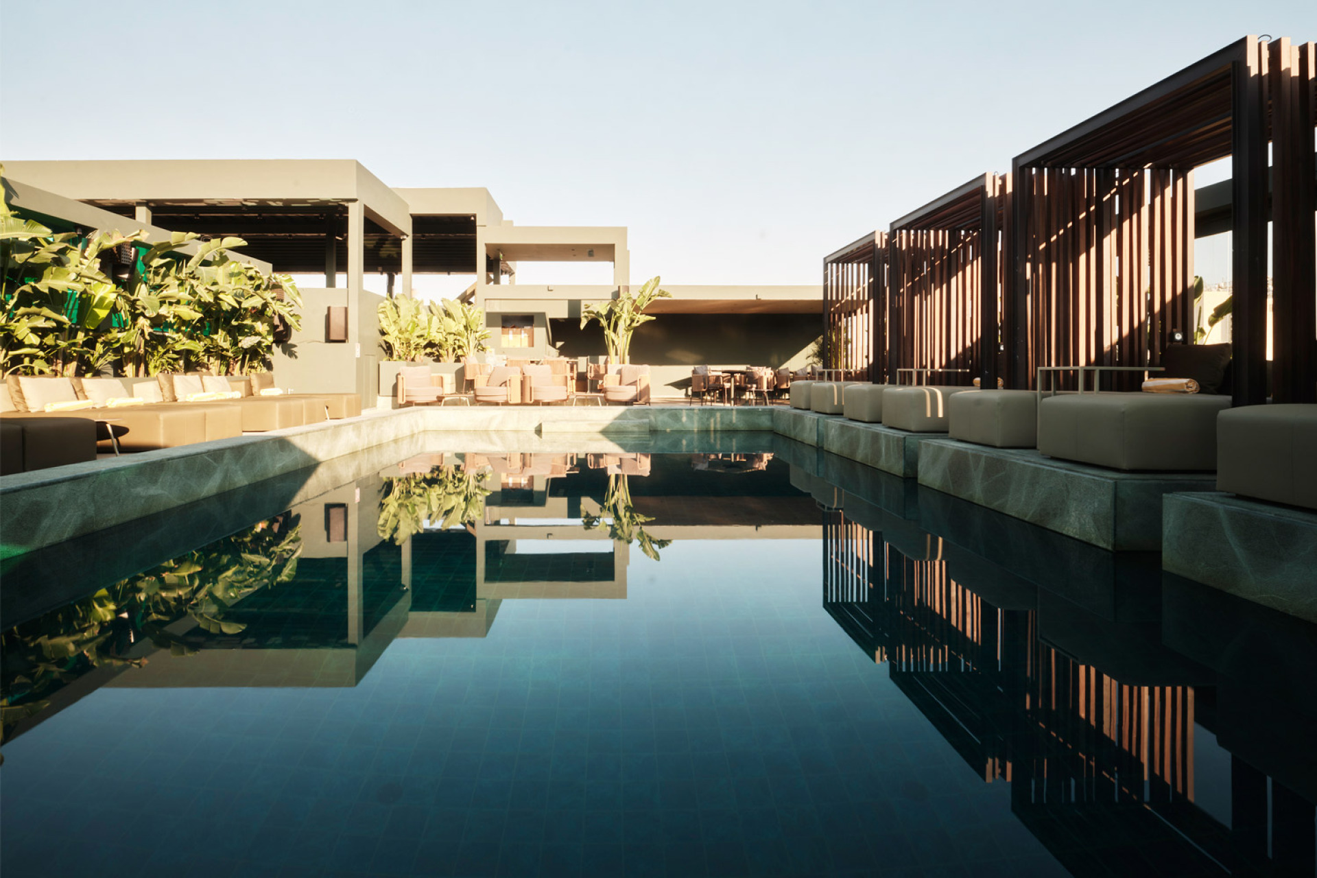 10 Urban Roof, Radisson Blu Park Hotel