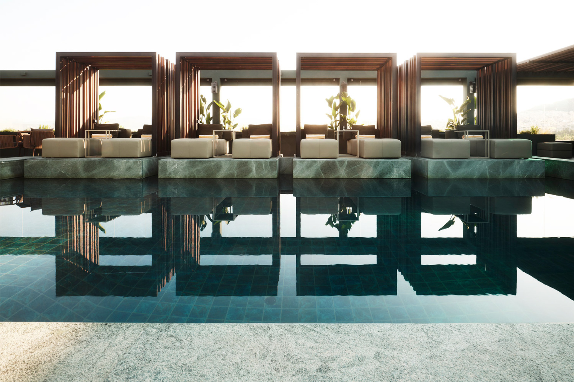 10 Urban Roof, Radisson Blu Park Hotel