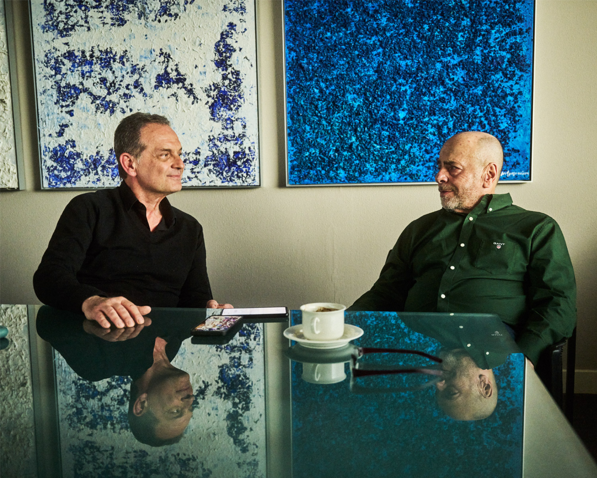 Ο Μάκης Προβατάς με τον Γιάννη Αλαφούζο, στο γραφείο του