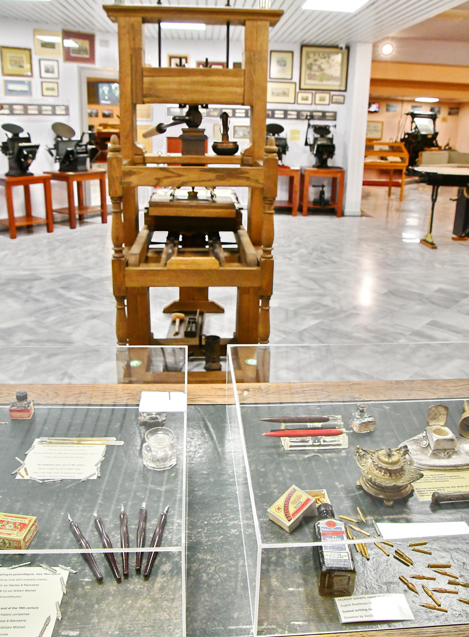 Μουσείο Τυπογραφίας Γιάννη και Ελένης Γαρεδάκη - Το ξύλινο τυπογραφικό πιεστήριο βασισμένο σε αυτό που επινόησε ο Γουτεμβέργιος