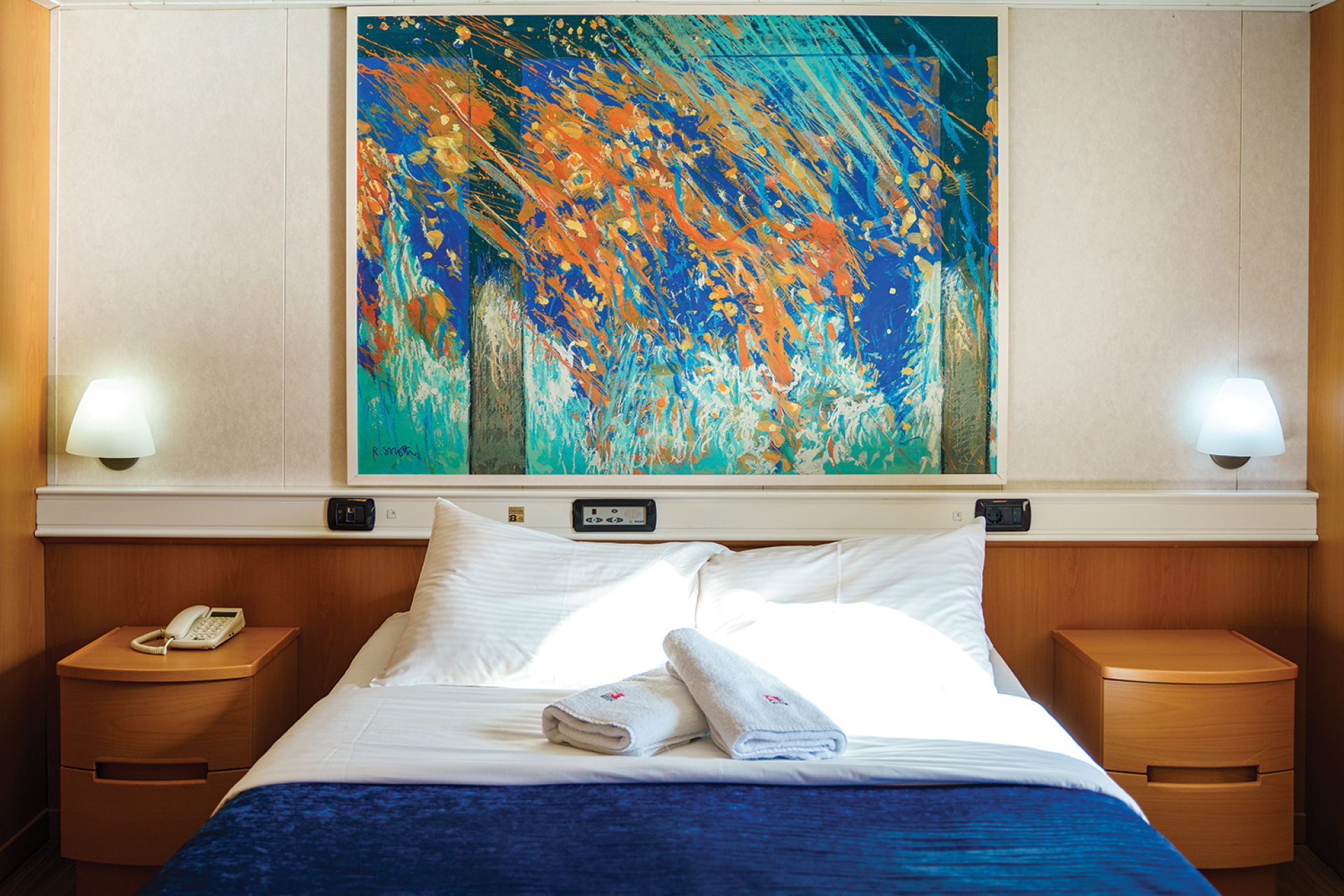 Minoan Lines - Festos & Knossos Palace, Deluxe Cabin