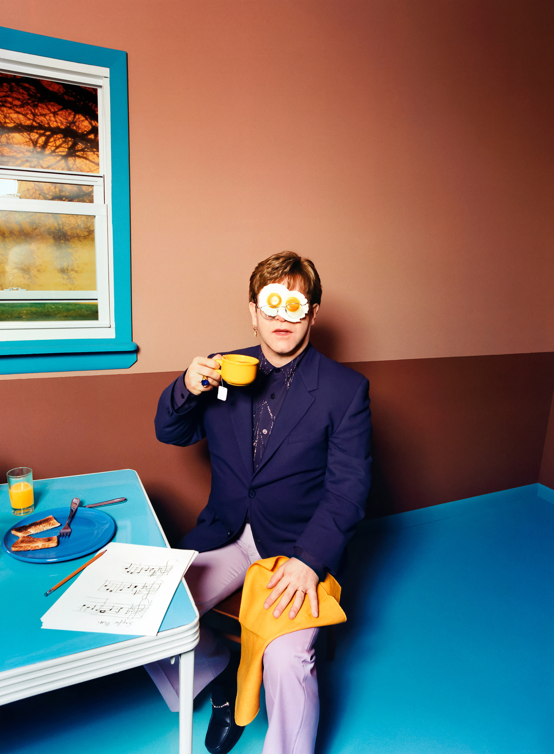 David LaChapelle, Elton John, Egg On His Face, New York, 1999 © David LaChapelle