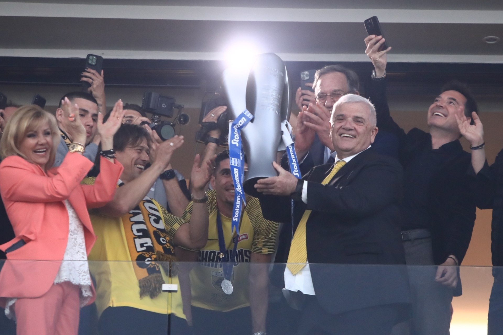 Μελισσανίδης: Δωρικός, νέτος, σκέτος