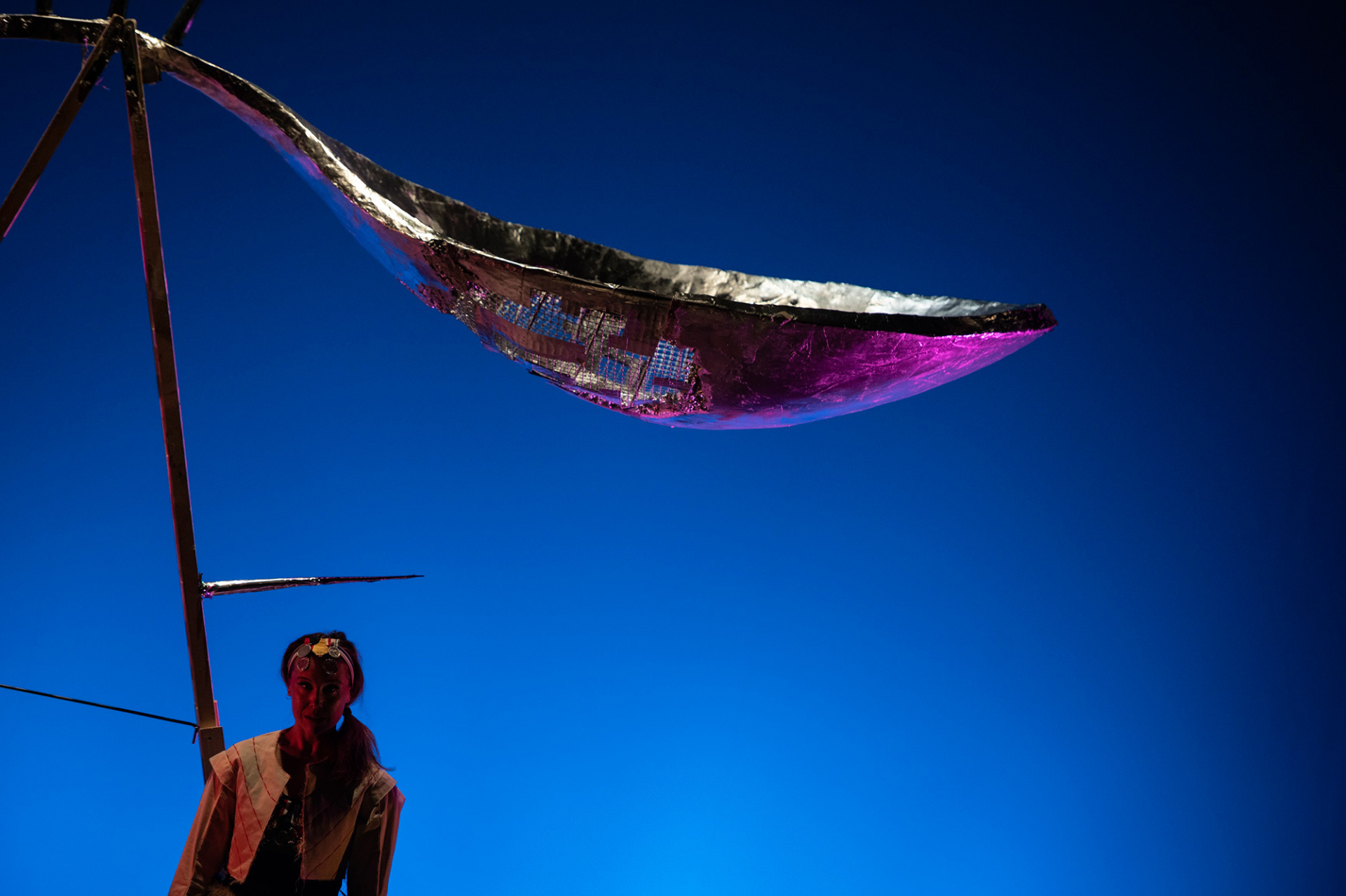 Κουταλιανοί ή Το βάρος της ιστορίας: Δείτε τις πρώτες αποκλειστικές φωτογραφίες της παράστασης στο Μέγαρο Μουσικής