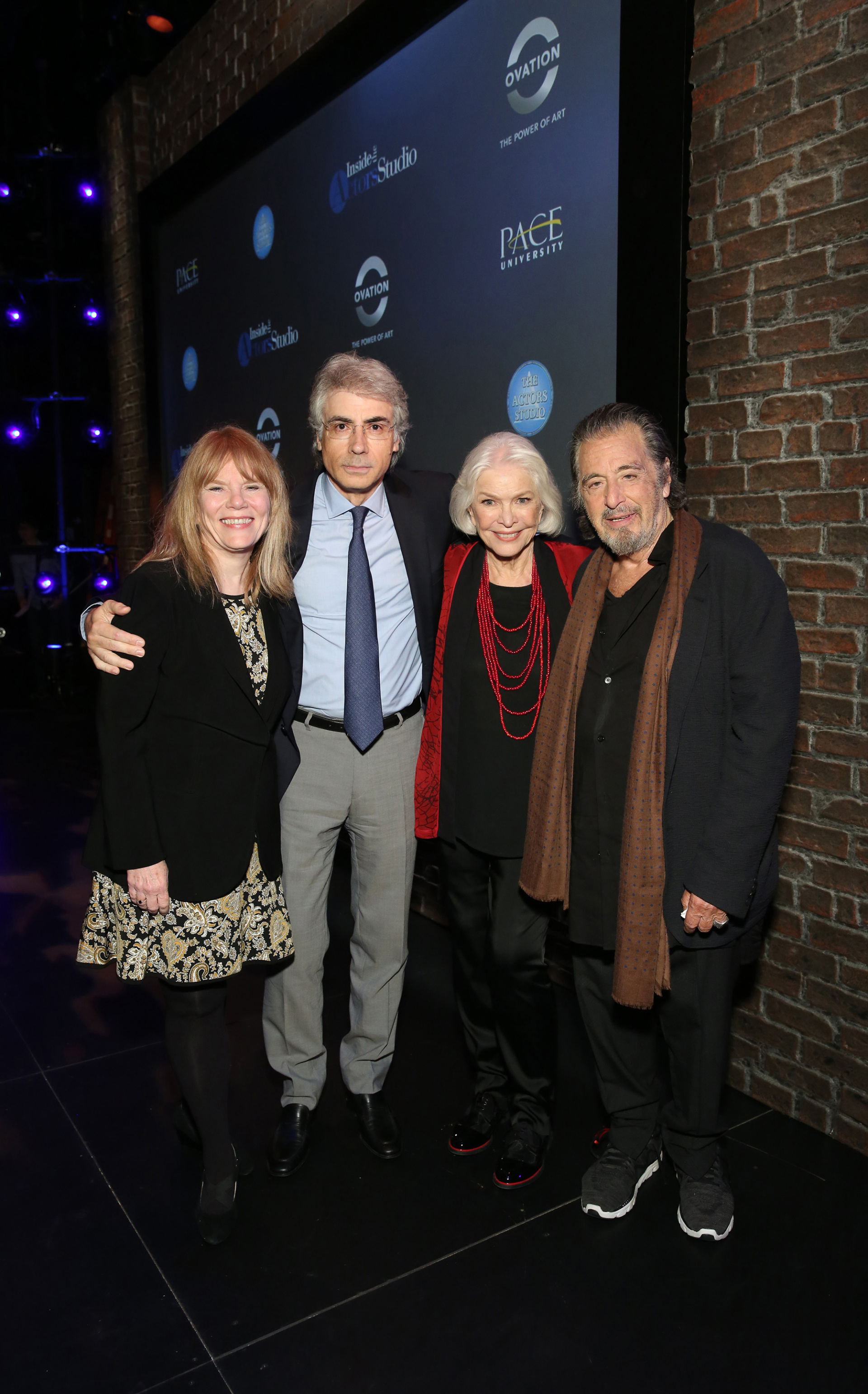 Ο Ανδρέας Μανωλικάκης, με τους Αλ Πατσίνο, Έλεν Μπέρστιν και Σούζαν Άστον, το 2019. Από την ενδιαφέρουσα ομιλία που είχε κάνει η Έλεν Μπέρστιν με τον Αλ Πατσίνο για τους μαθητές του Actors Studio Drama School. © Cihangir Duman - Από το προσωπικό αρχείο του Ανδρέα Μανωλικάκη