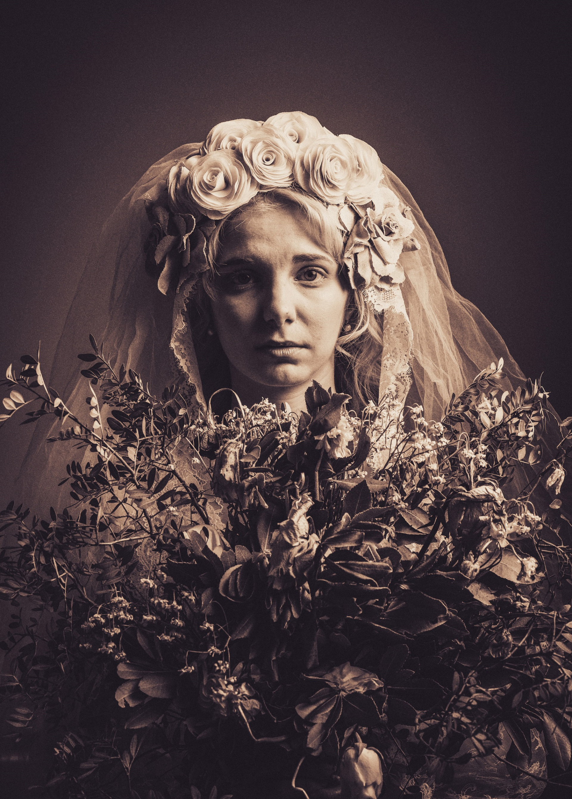 Ο κόσμος που στέκει ανάμεσά μας