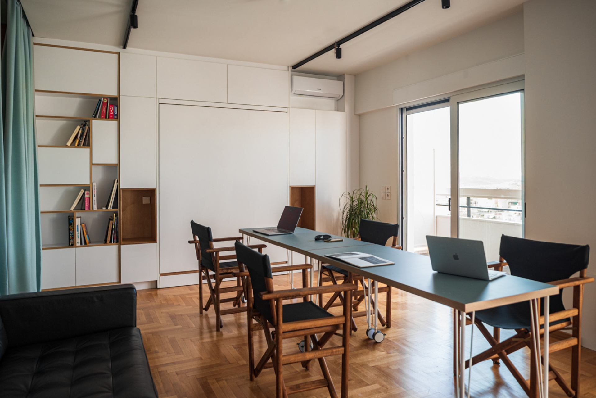 Apeiron Studio: Σεμινάρια φωτογραφίας από τον Θανάση Καρατζά