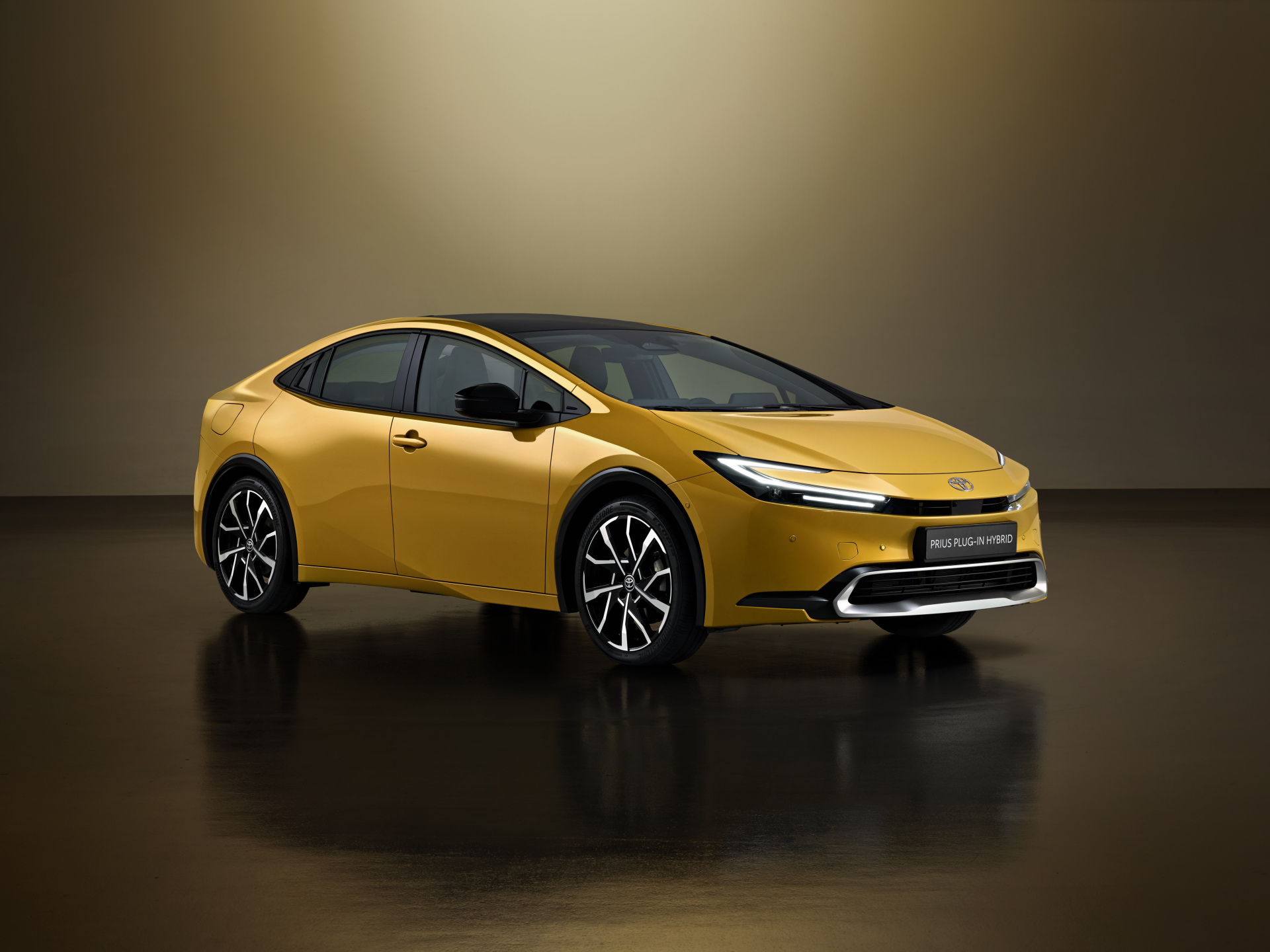 Το 5ης γενιάς Toyota Prius γράφει το επόμενο κεφάλαιο στις εξηλεκτρισμένες λύσεις χαμηλών ρύπων από την Toyota