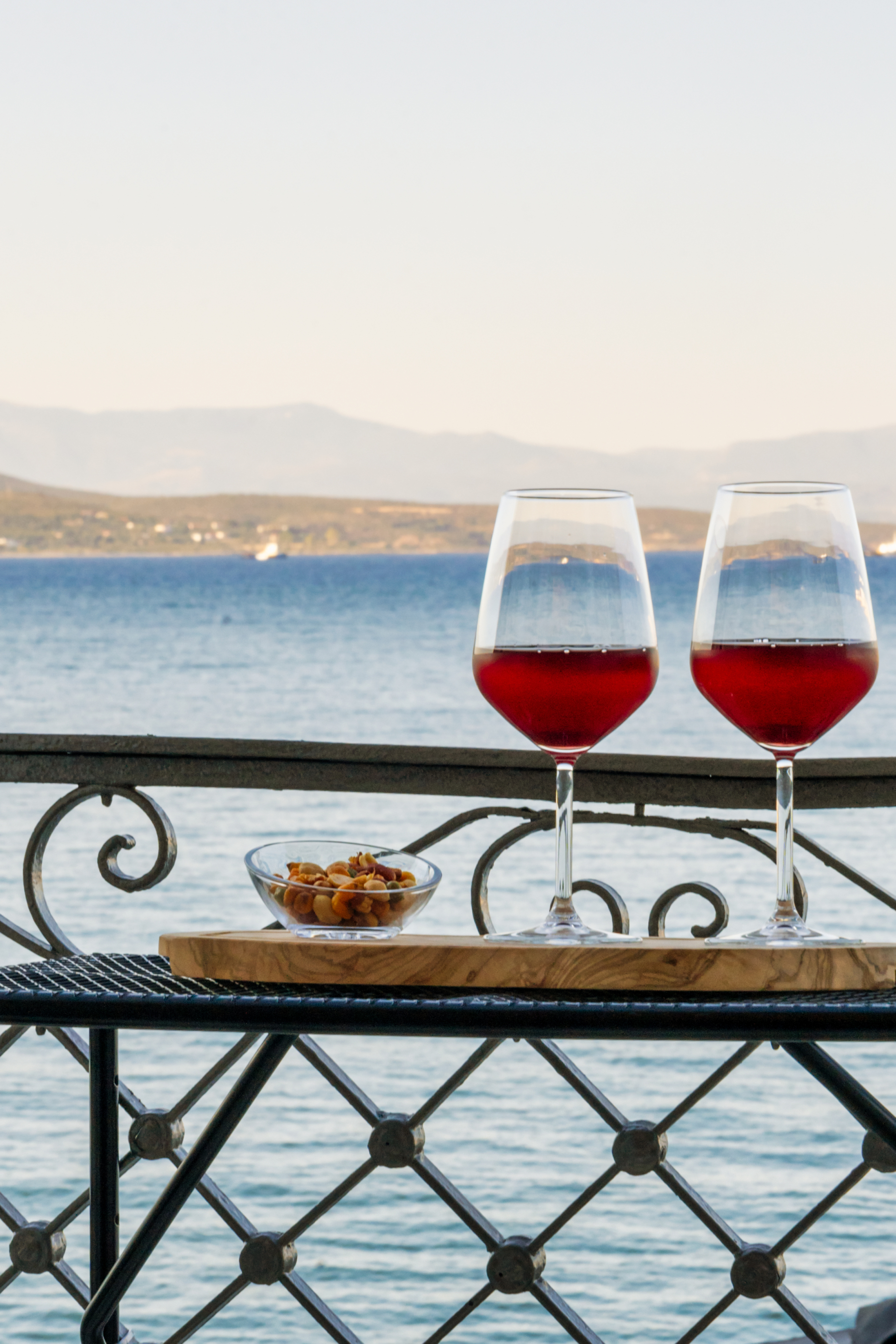 Θέα θάλασσα από τα δωμάτια 