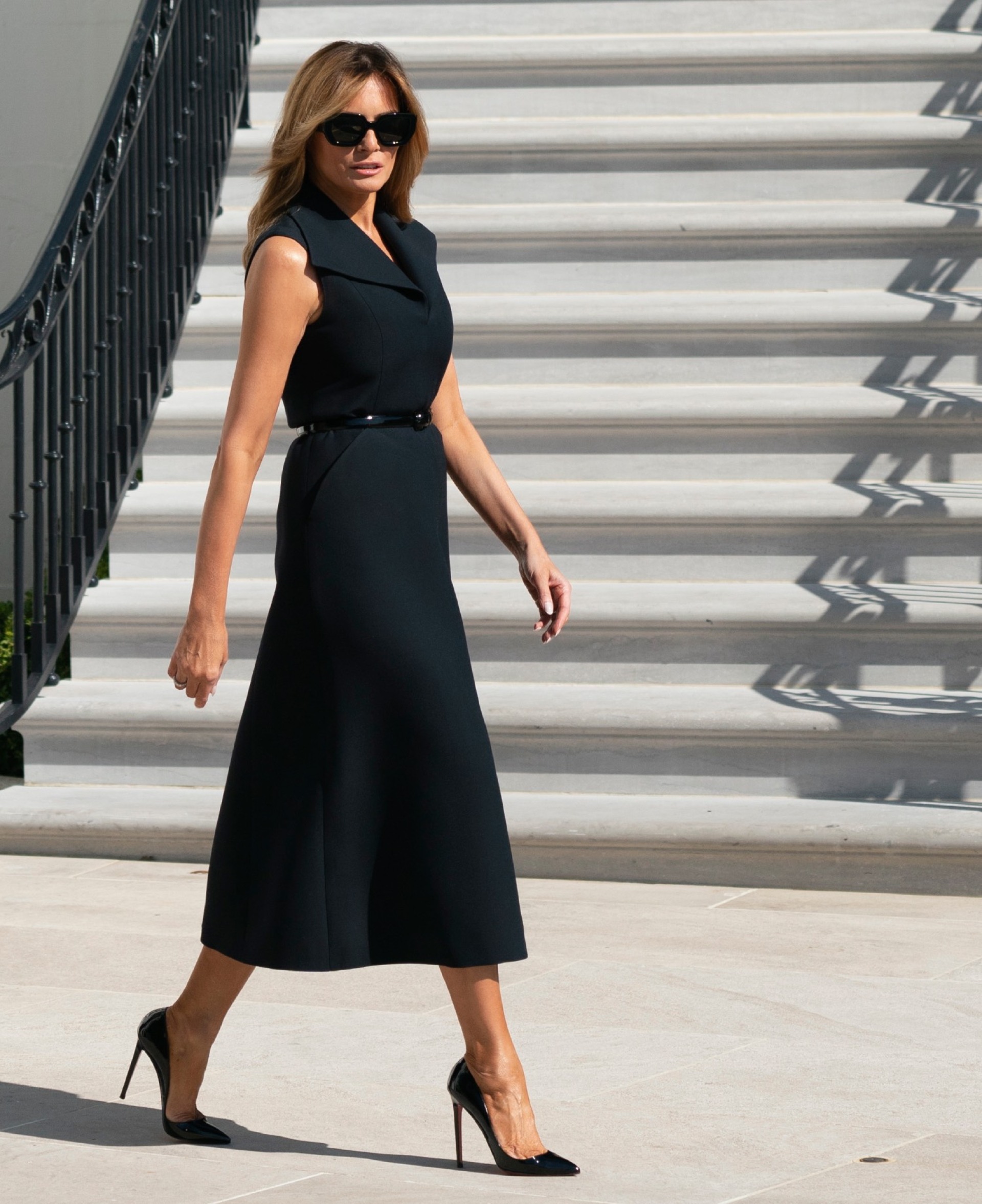 H Μελάνια Τραμπ με φόρεμα Christian Dior 