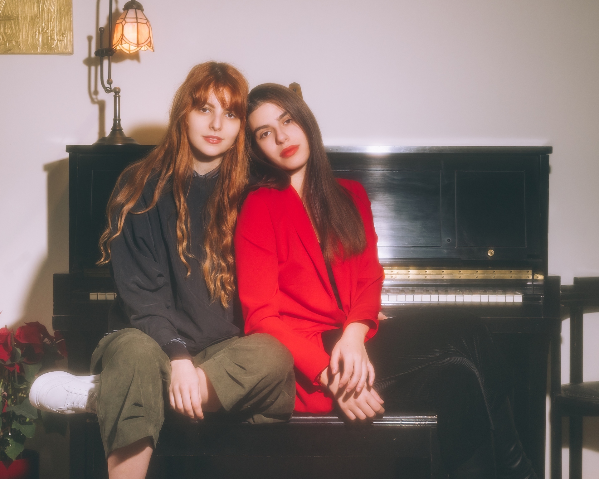 Νεφέλη και Νίκη Μπραβάκη