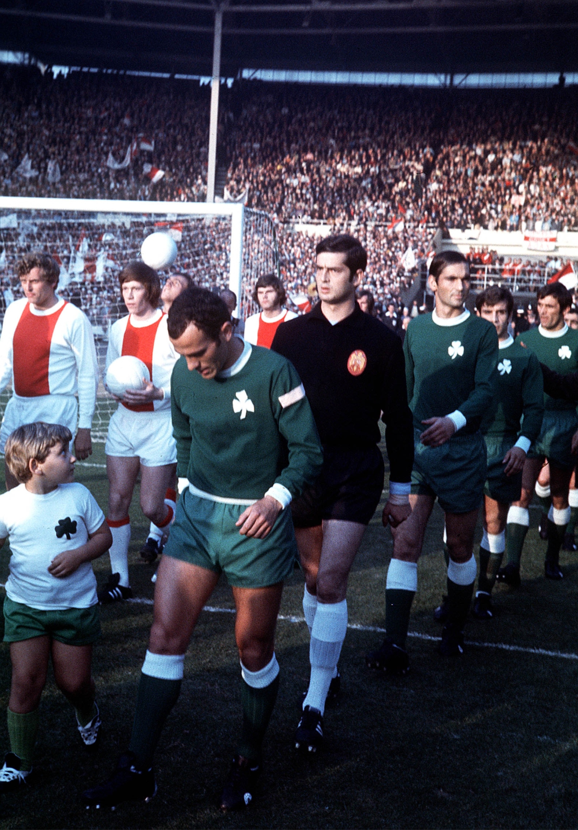 Μίμης Δομάζος: Ο Στρατηγός του ελληνικού ποδοσφαίρου δεν είναι πια εδώ