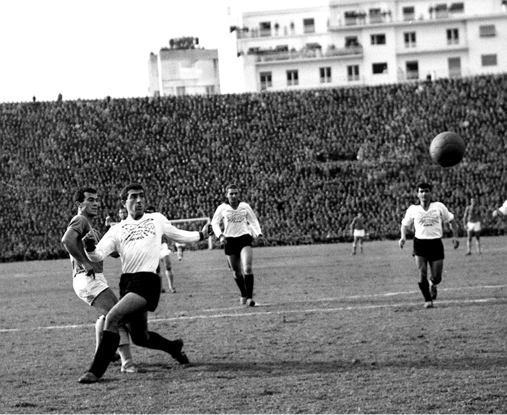 Μίμης Δομάζος: Ο Στρατηγός του ελληνικού ποδοσφαίρου δεν είναι πια εδώ