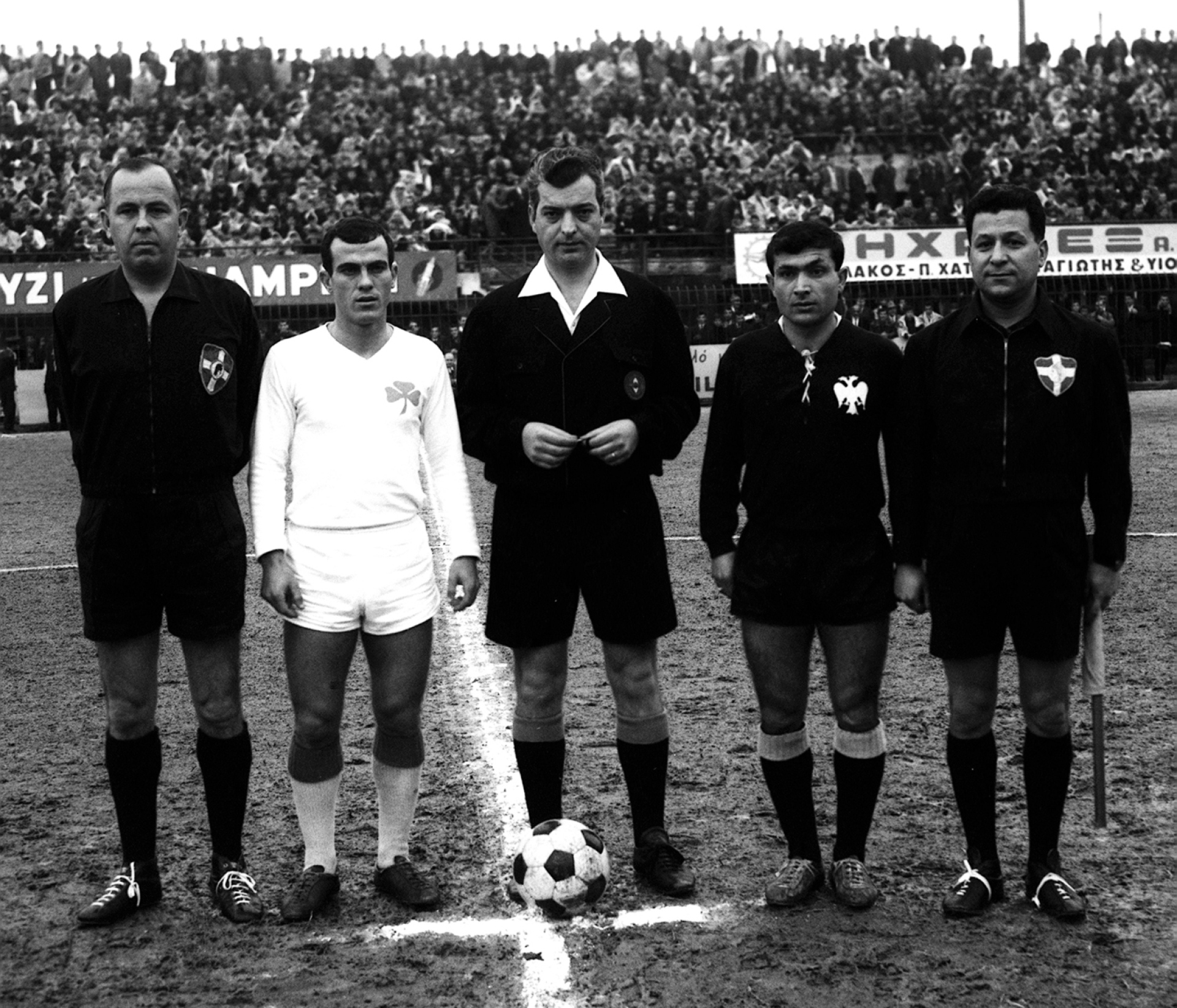 Μίμης Δομάζος: Ο Στρατηγός του ελληνικού ποδοσφαίρου δεν είναι πια εδώ