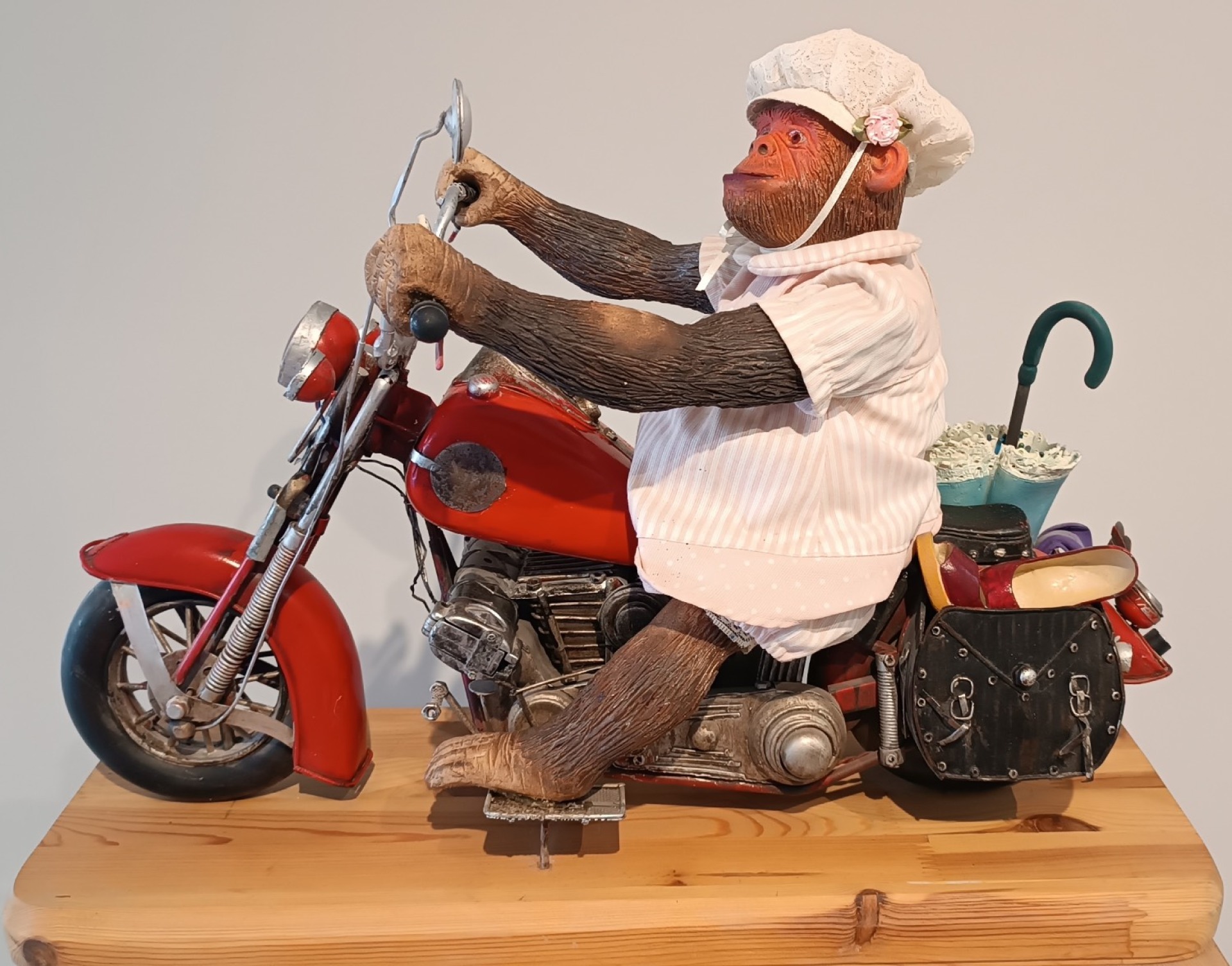 Το έργο «Το φουστανάκι» του γλύπτη Γεώργιου Γεωργιάδη