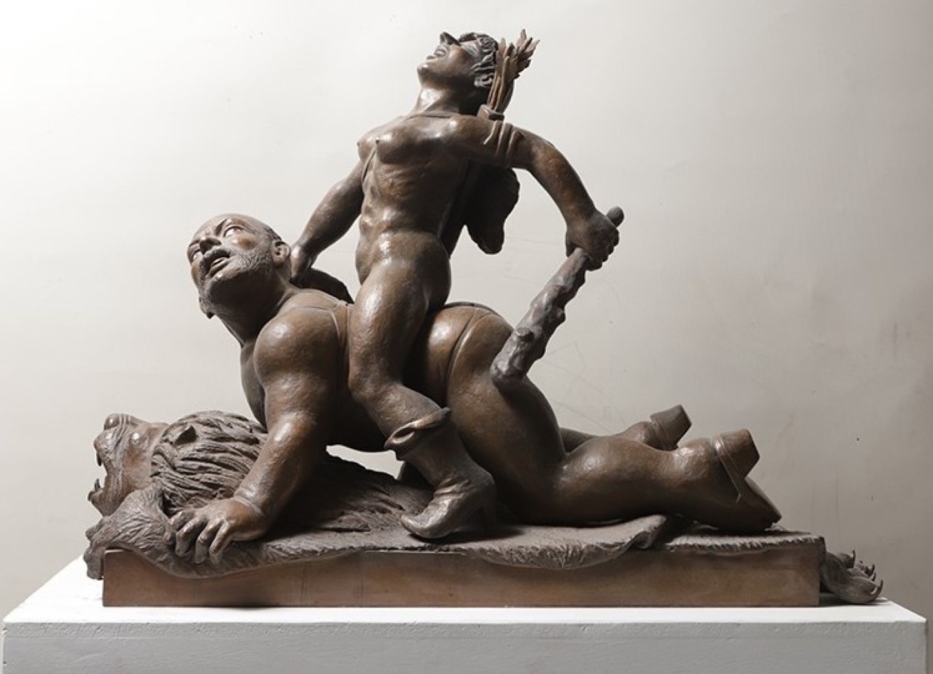 Έργο από τη σειρά « Η Μυθολογία Ανάποδα» του γλύπτη Γεώργιου Γεωργιάδη