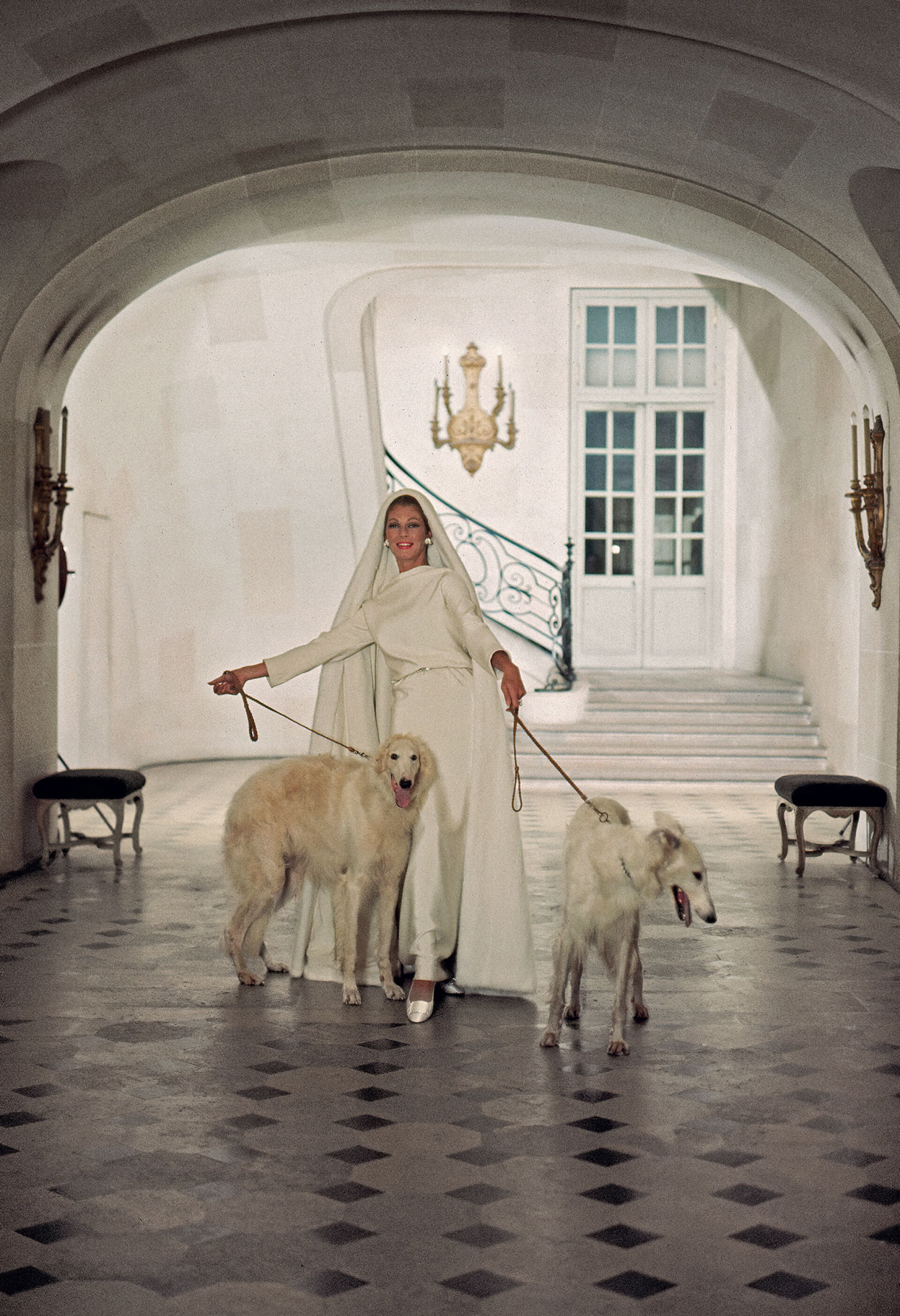 Η βαρόνη Φιόνα Φον Τύσεν φωτογραφημένη για τη Weekend Telegraph από τον Cecil Beaton, 2 Σεπτεμβρίου 1966 © Cecil Beaton / Conde Nast via Getty Images