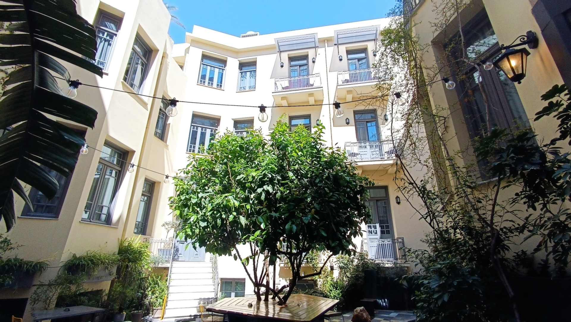 Open House Athens 2025: Επισκεφθήκαμε μερικά από τα εμβληματικά κτίρια της Αθήνας