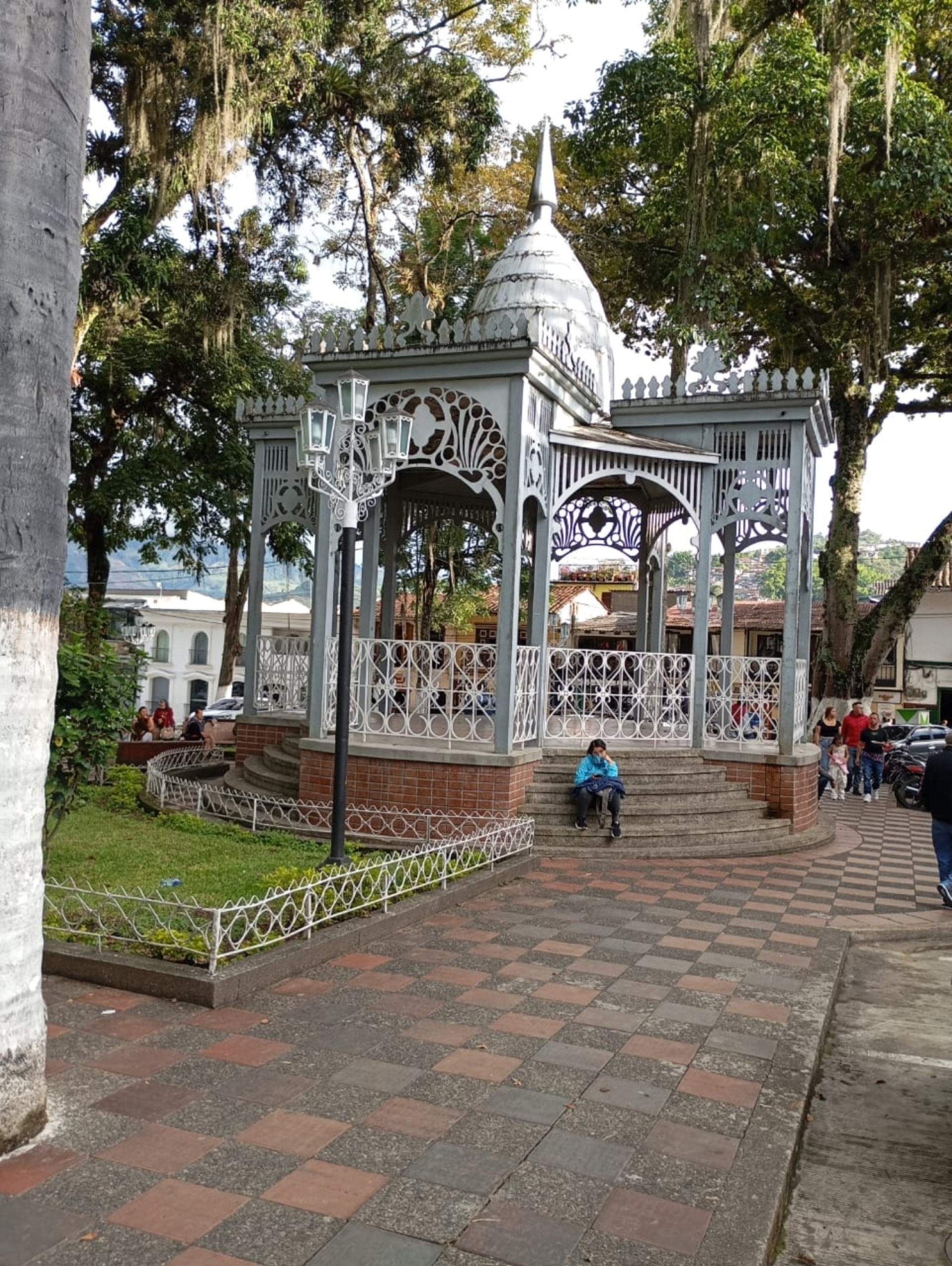 Κολομβία 2: Μεδεγίν και νοτιότερα