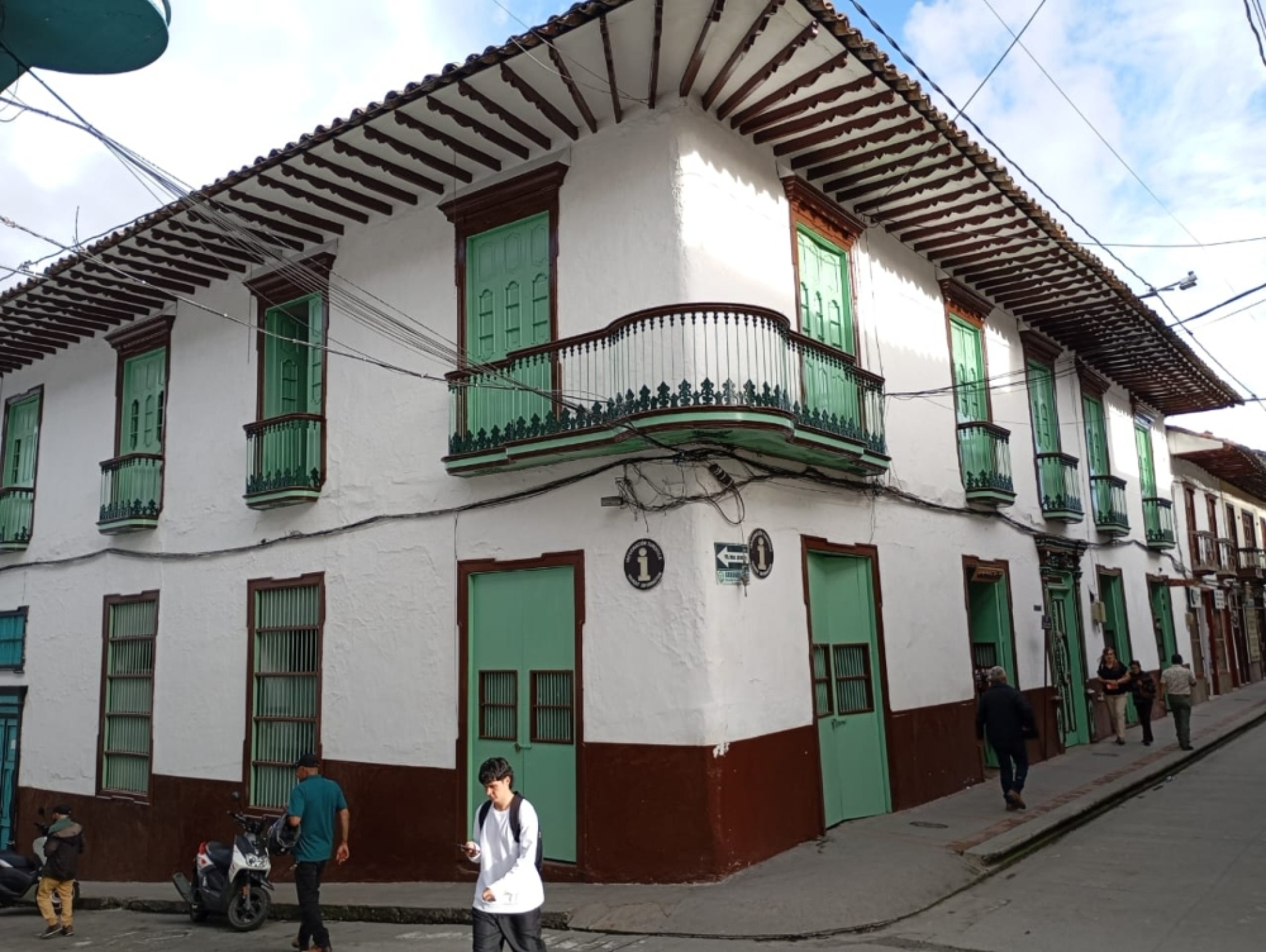 Κολομβία 2: Μεδεγίν και νοτιότερα