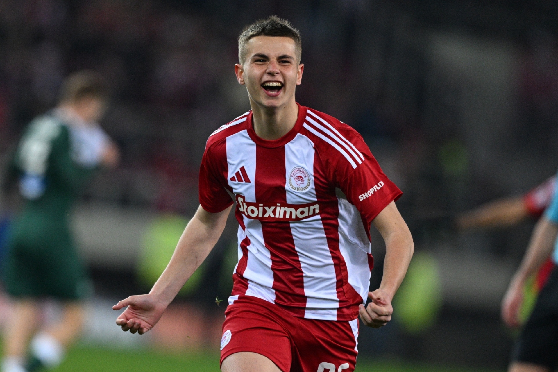 Ο Ολυμπιακός Πρωταθλητής: Στους 48 δρόμους