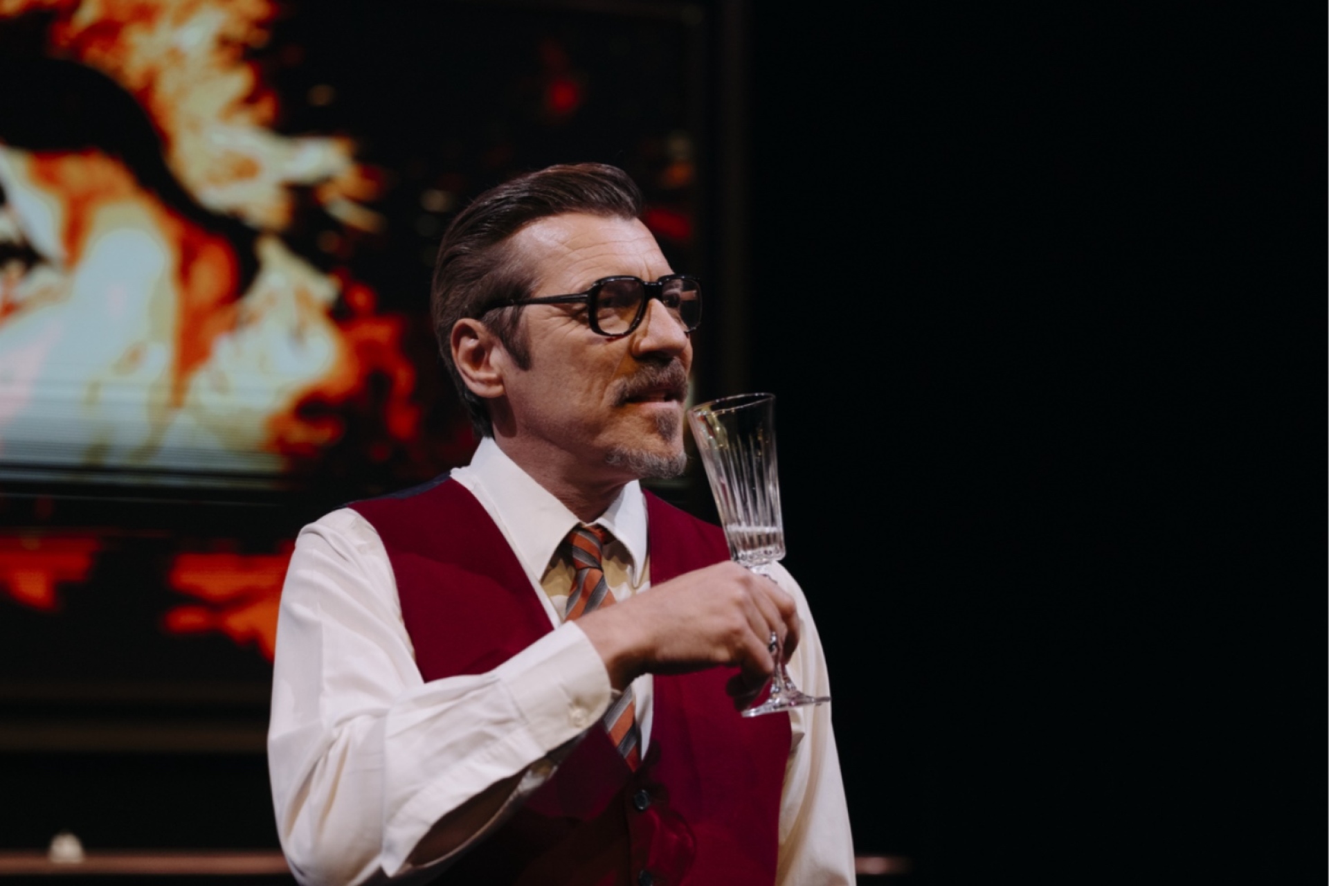 FRANKENSTEIN & ELIZA της Έρι Κύργια  © Μαρίζα Καψαμπέλη