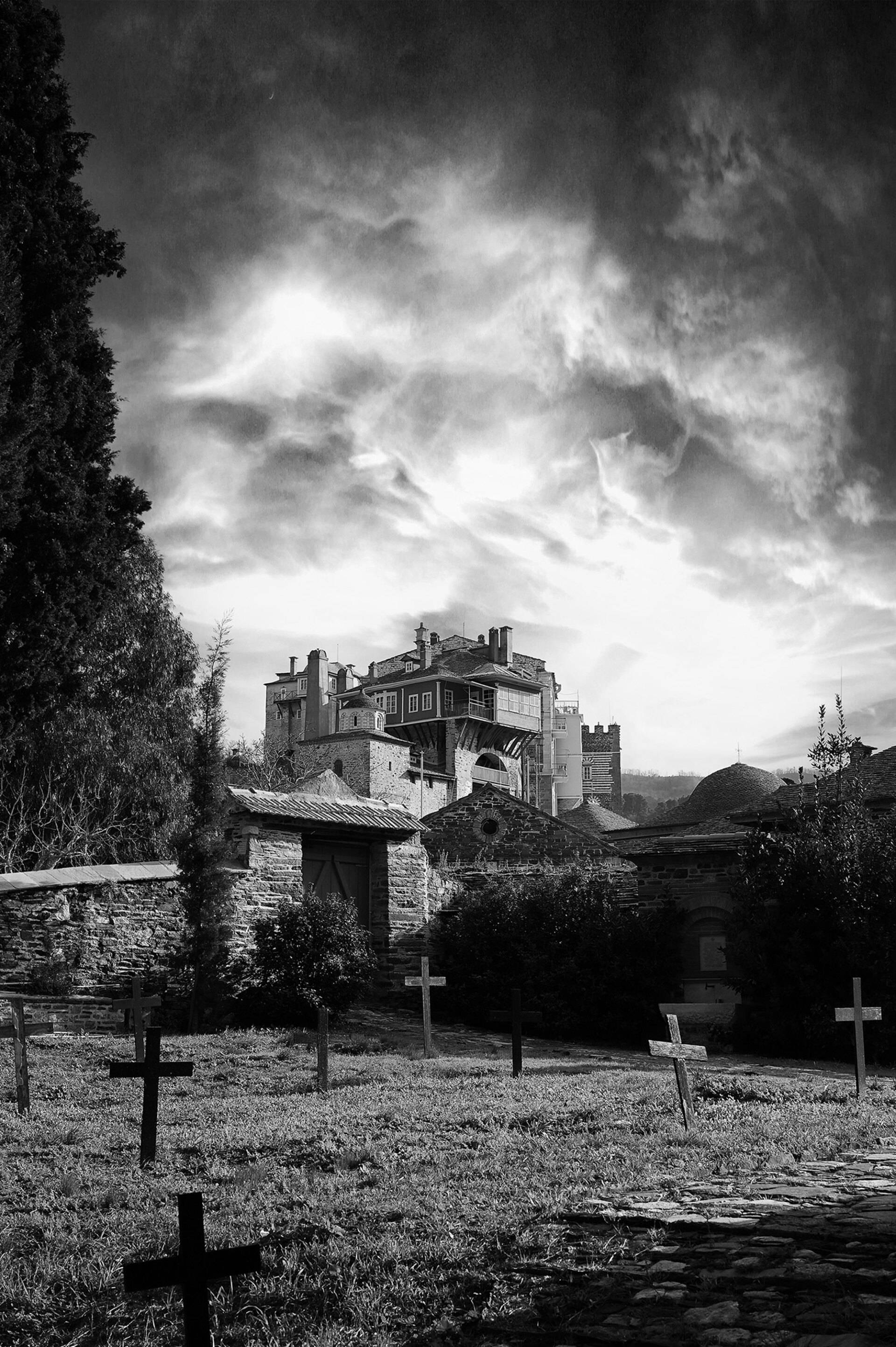 Γιάννης Γιαννάτος | Πέρα από το Ορατό: Μια σιωπηλή αφήγηση στο Άγιο Όρος