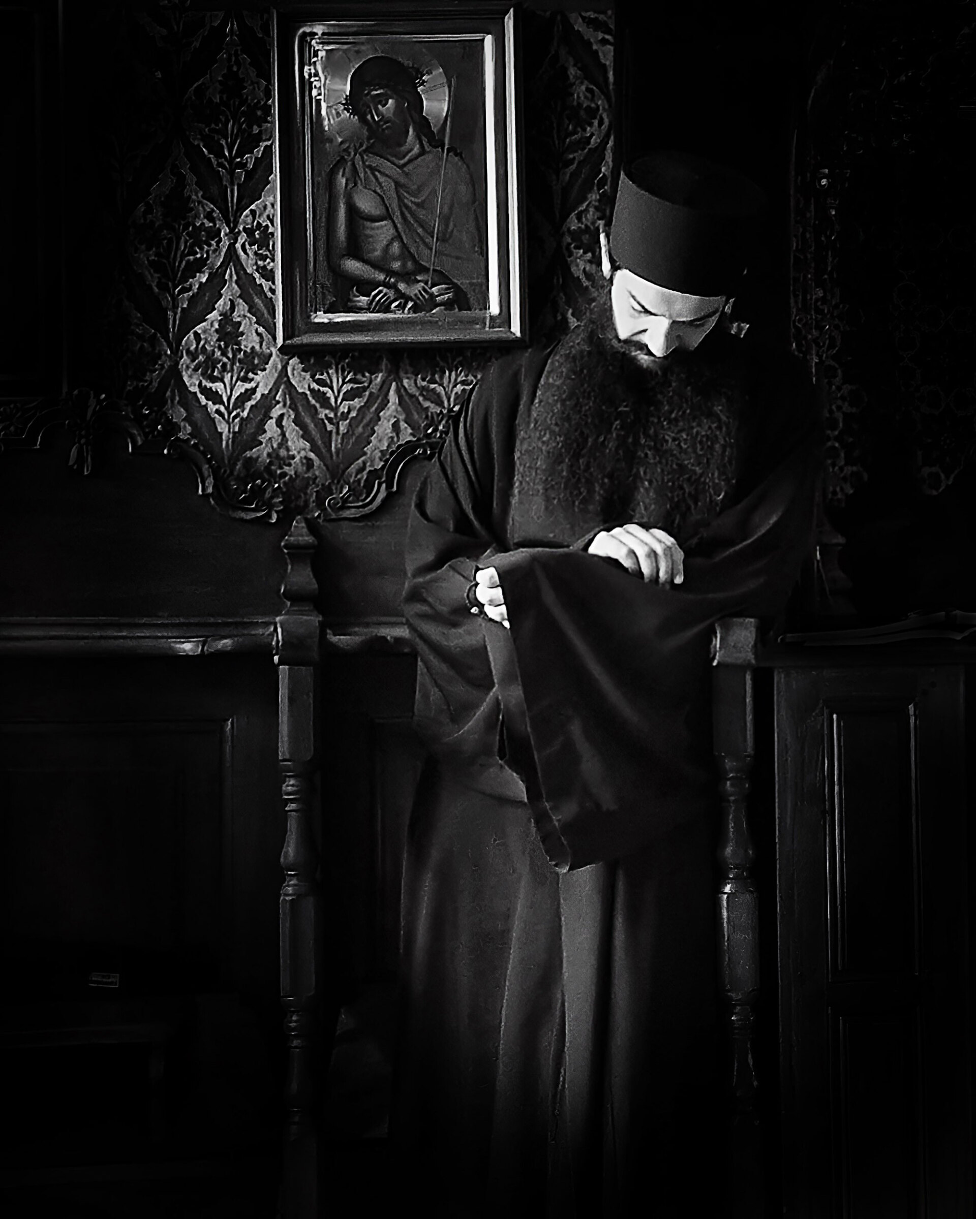 Γιάννης Γιαννάτος | Πέρα από το Ορατό: Μια σιωπηλή αφήγηση στο Άγιο Όρος