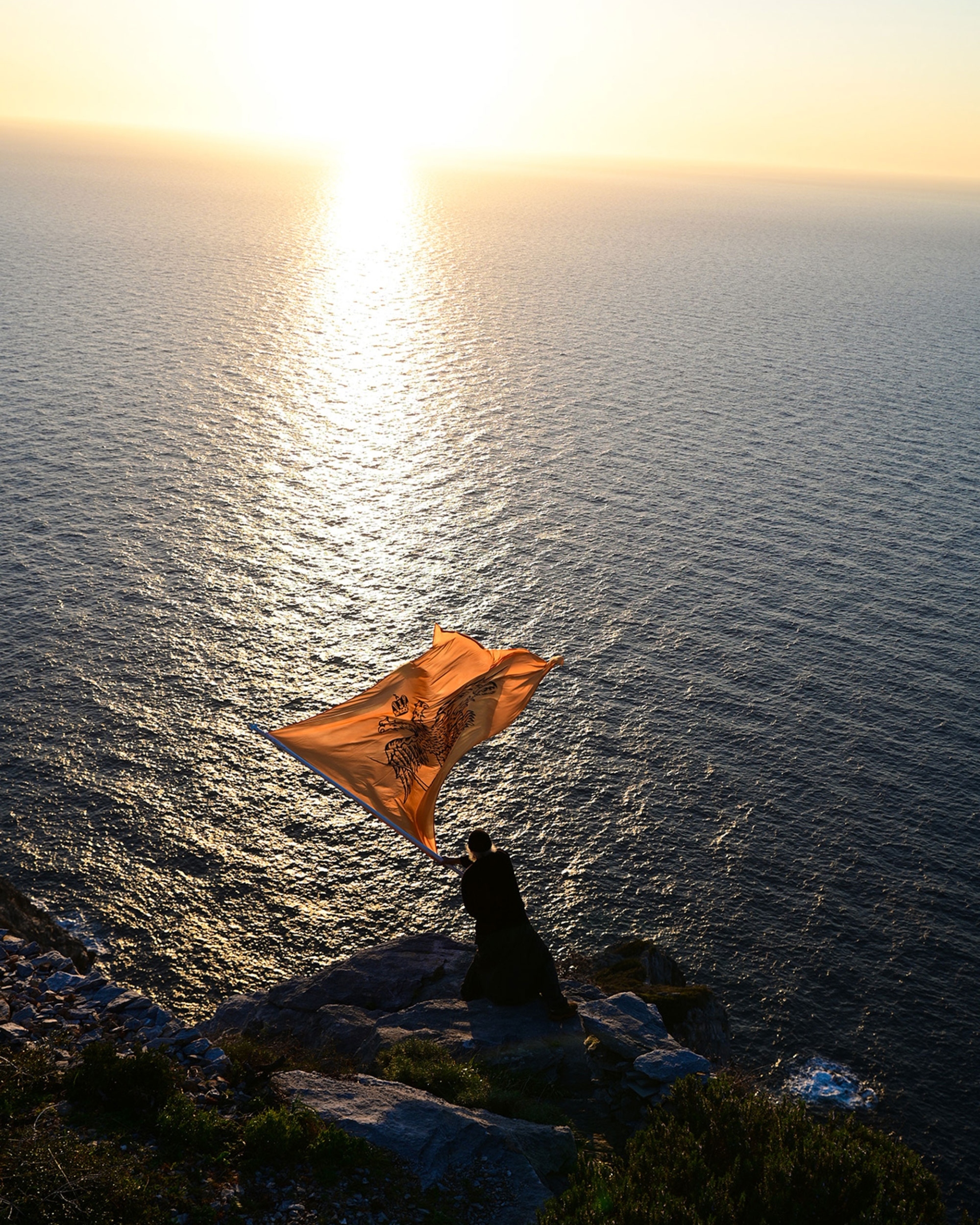 Γιάννης Γιαννάτος | Πέρα από το Ορατό: Μια σιωπηλή αφήγηση στο Άγιο Όρος