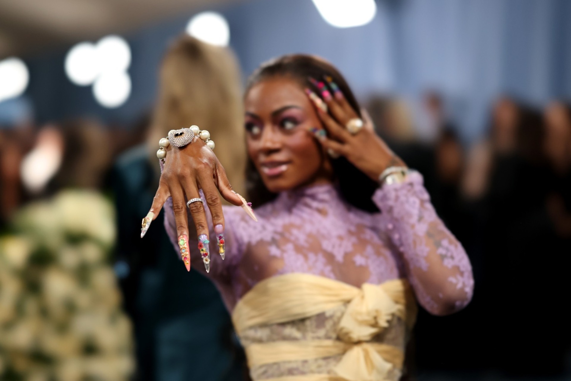 Η Άντζελ Ρις στο Met Gala 2025