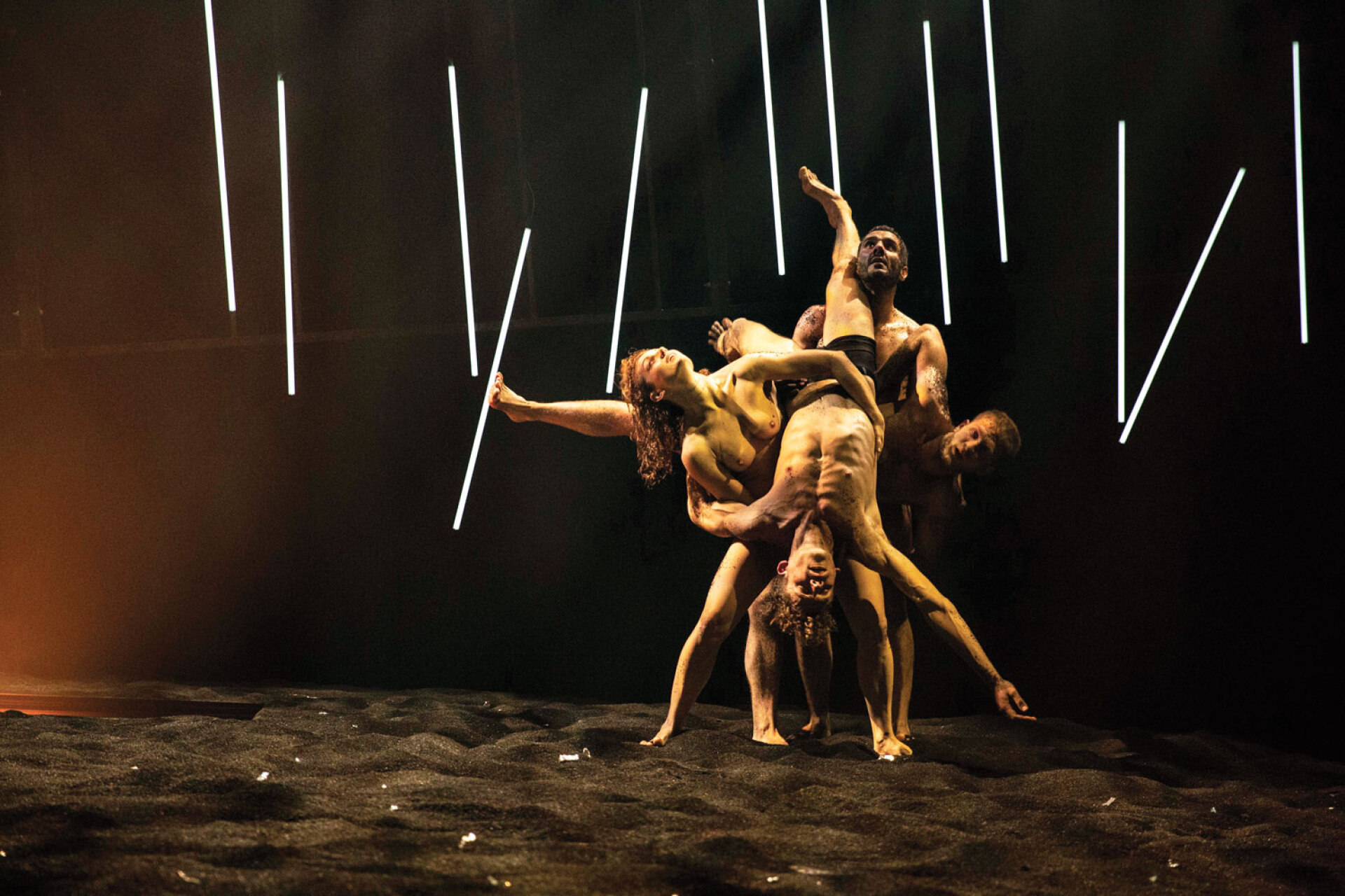 «Βαβέλ», Χοροθέατρο Οκτάνα, 2018