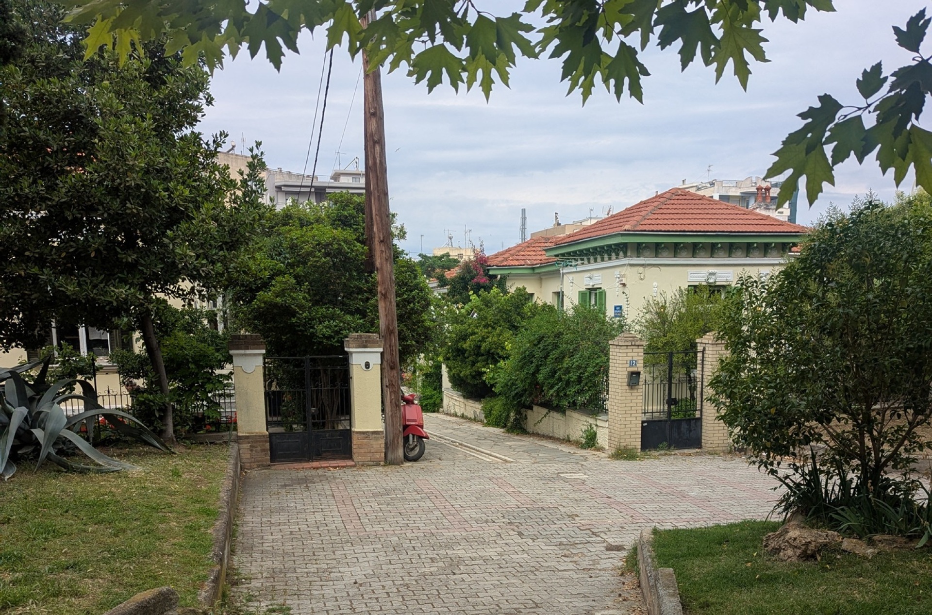 Η Συνοικία Ουζιέλ στο Ντεπώ