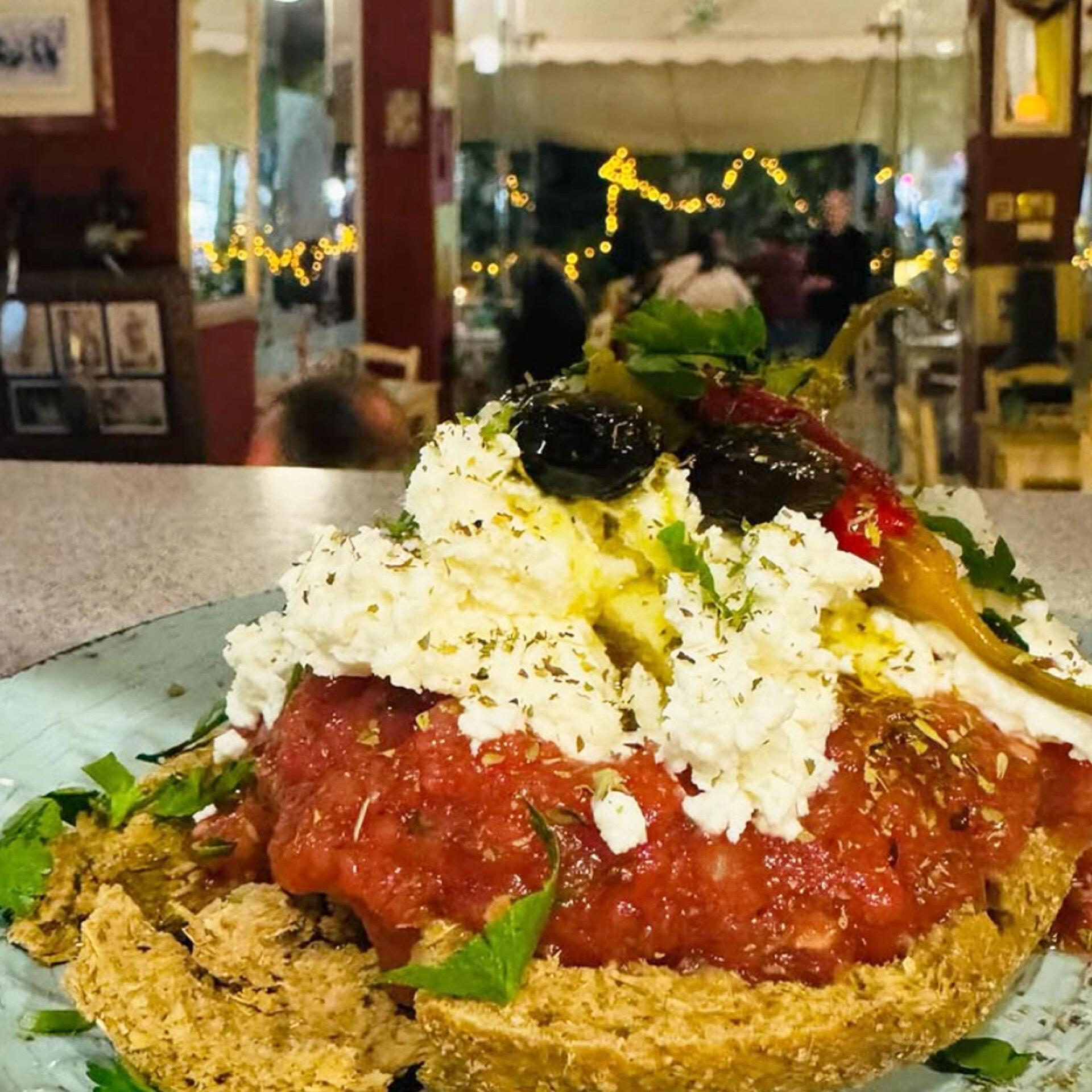 Μεζεδοπωλείο «Μικιό»