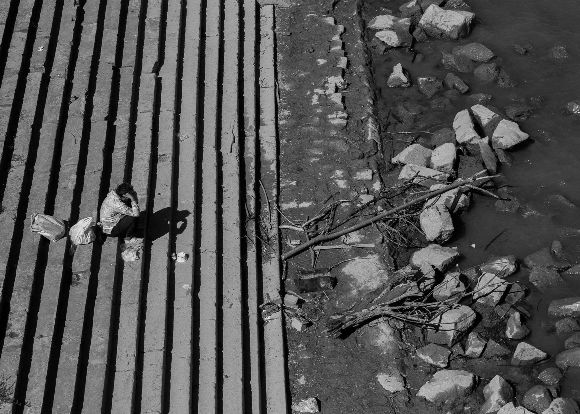 Σοφοκλής Νικολής: Συνέντευξη για την έκθεση φωτογραφίας «City Survival» που παρουσιάζεται στη Θεσσαλονίκη, στην Εφημερίδα SKG, από τις 14 έως τις 21 Ιουνίου.