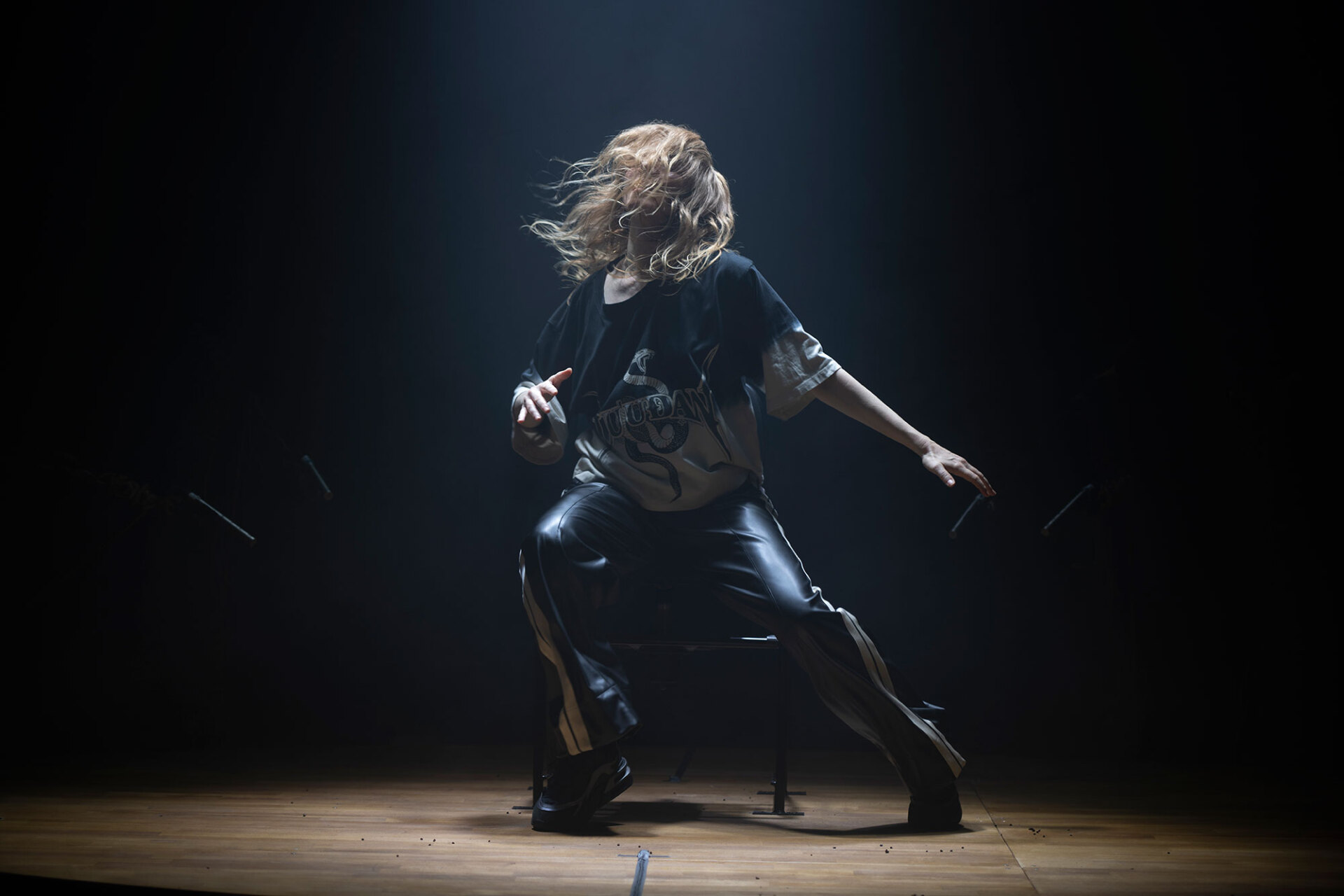 Kat Válastur: Η Ελληνίδα χορογράφος και performer μιλάει για το «Dive into you»