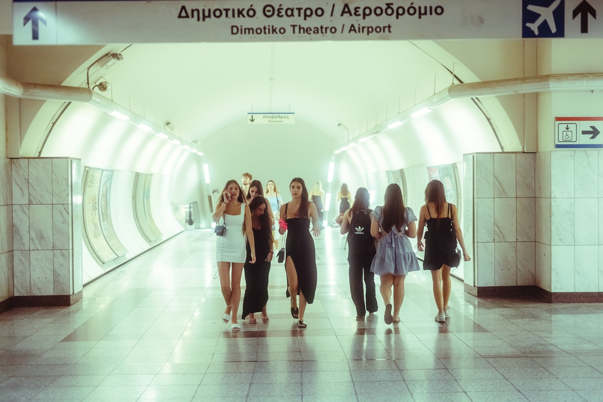 Αθήνα 24: Πώς έζησαν οι κάτοικοι της πρωτεύουσας το ολονύκτιο ωράριο των Μέσων Μαζικής Μεταφοράς