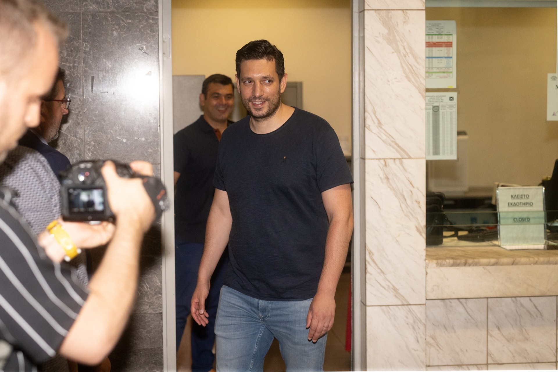 Αθήνα 24: Πώς έζησαν οι κάτοικοι της πρωτεύουσας το ολονύκτιο ωράριο των Μέσων Μαζικής Μεταφοράς