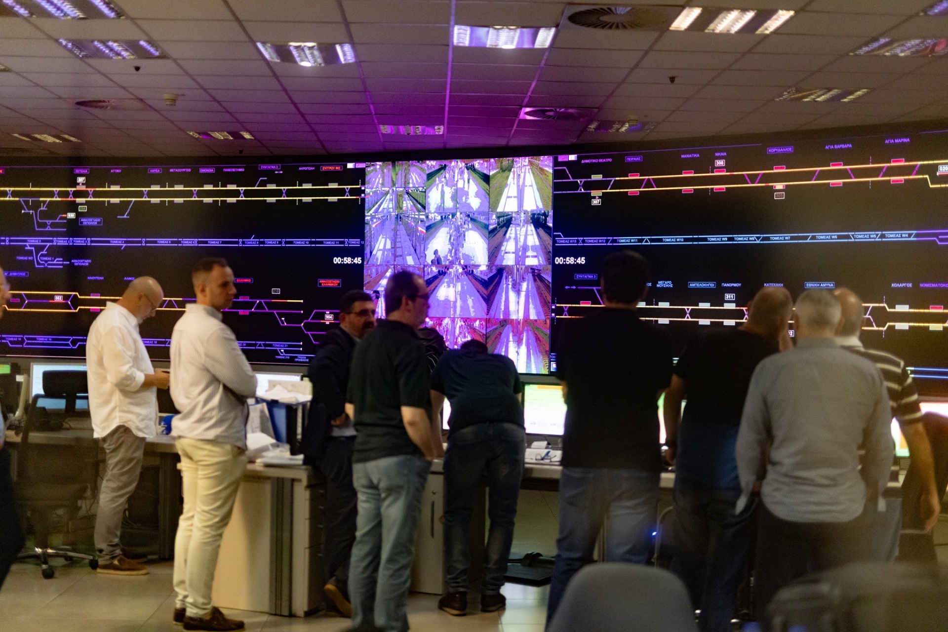 Αθήνα 24: Πώς έζησαν οι κάτοικοι της πρωτεύουσας το ολονύκτιο ωράριο των Μέσων Μαζικής Μεταφοράς