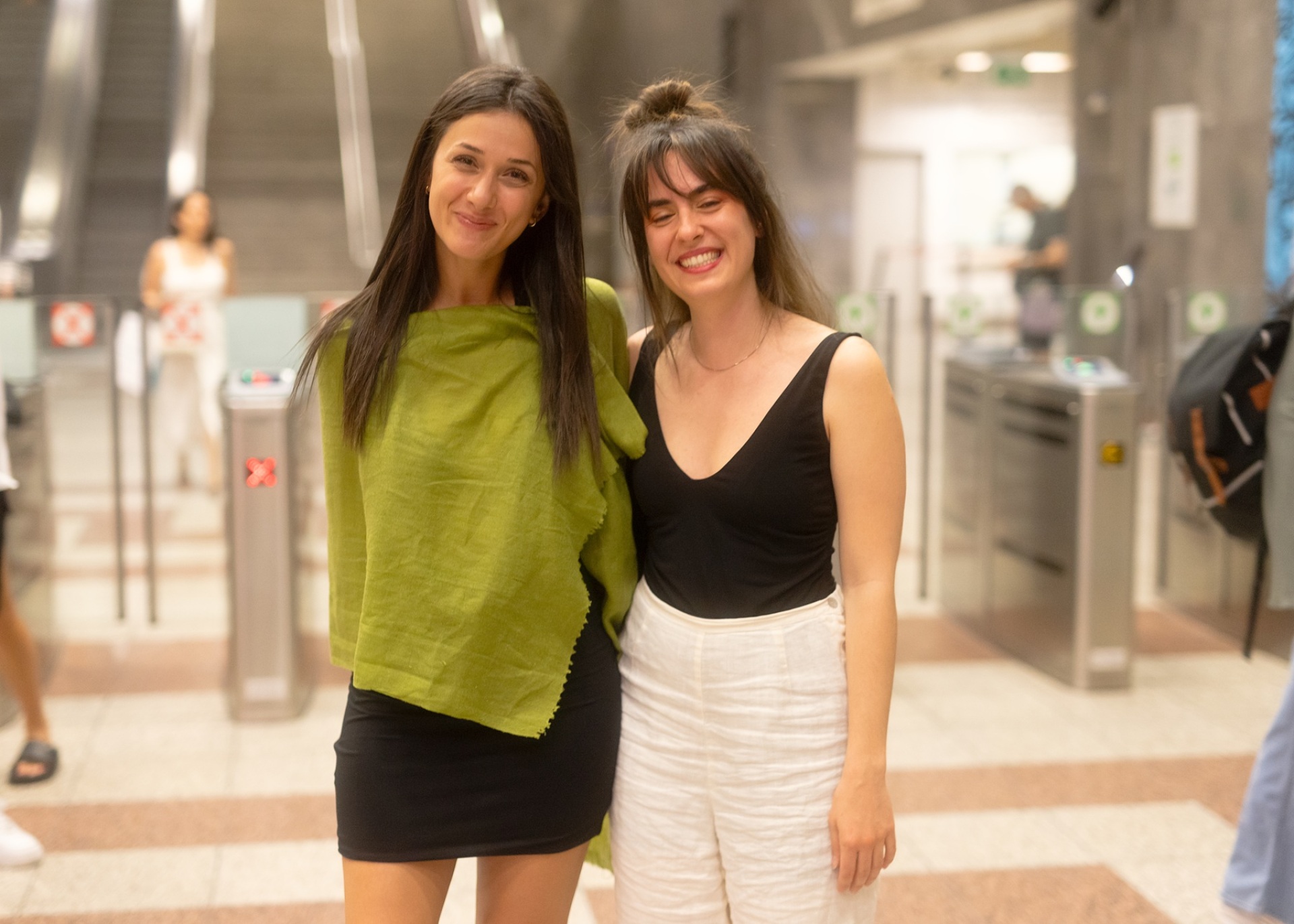 Αθήνα 24: Πώς έζησαν οι κάτοικοι της πρωτεύουσας το ολονύκτιο ωράριο των Μέσων Μαζικής Μεταφοράς