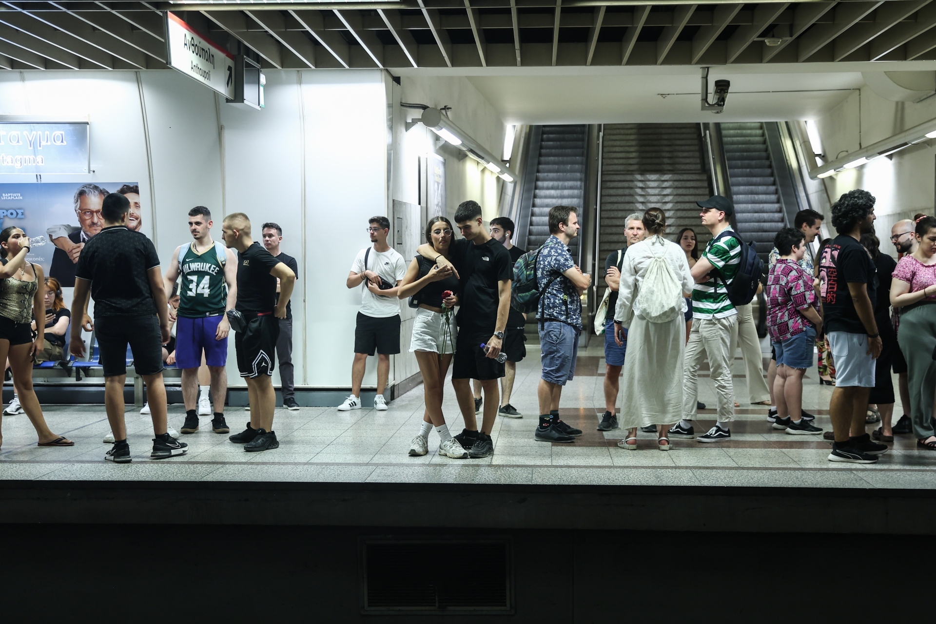 Η Αθήνα δεν κοιμήθηκε – και απόλαυσε την 24ωρη λειτουργία των Μέσων Μαζικής Μεταφοράς