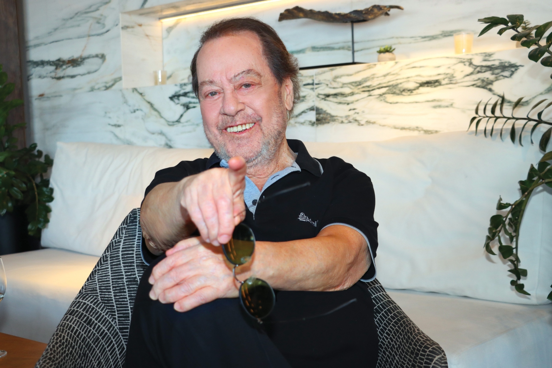 Γιάννης Πάριος: Όλη μας η ζωή είναι ένα ναυάγιο