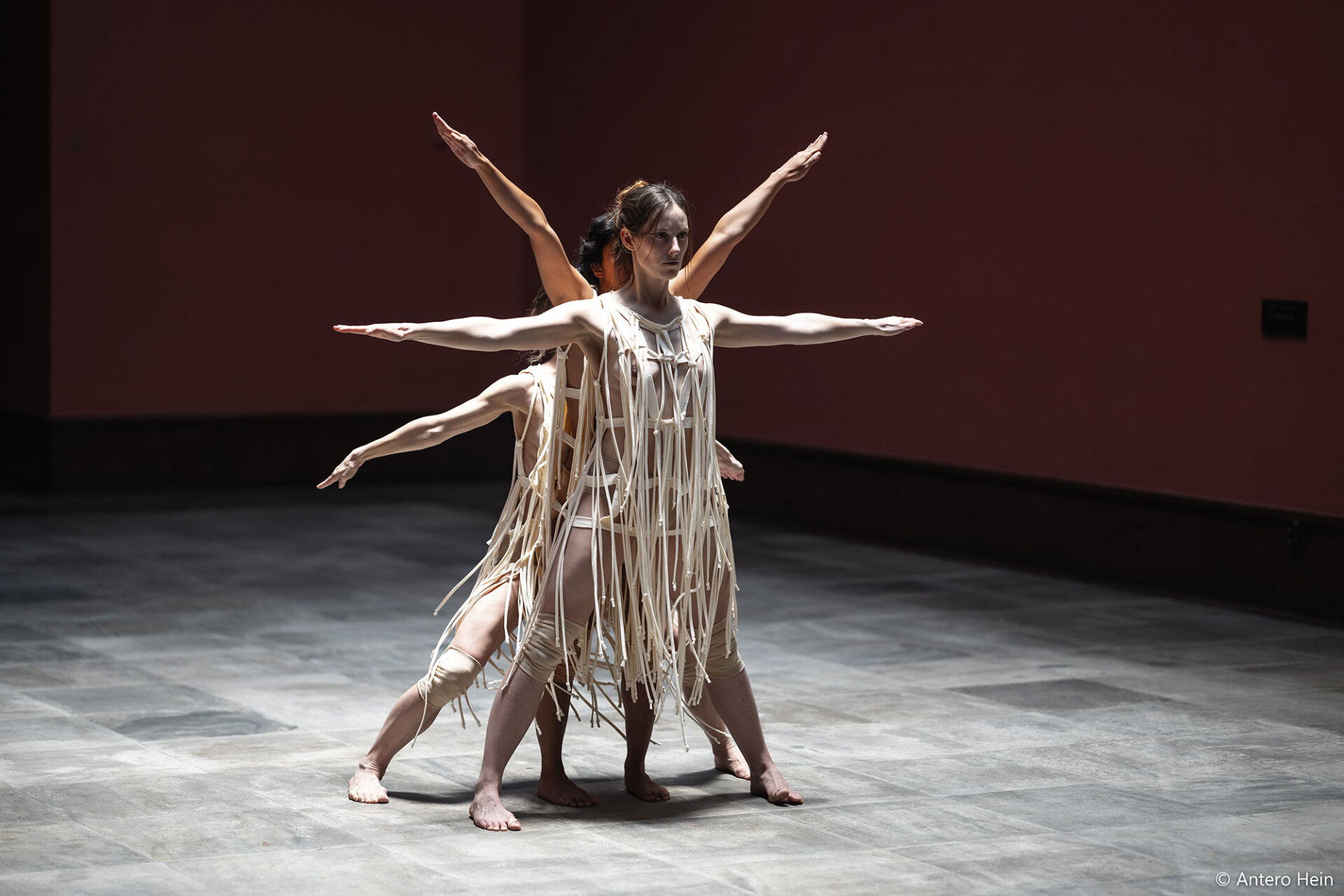 «Les Médusées» του Νταμιέν Ζαλέ: Ο διεθνώς καταξιωμένος χορογράφος μιλάει για το «Thrice»