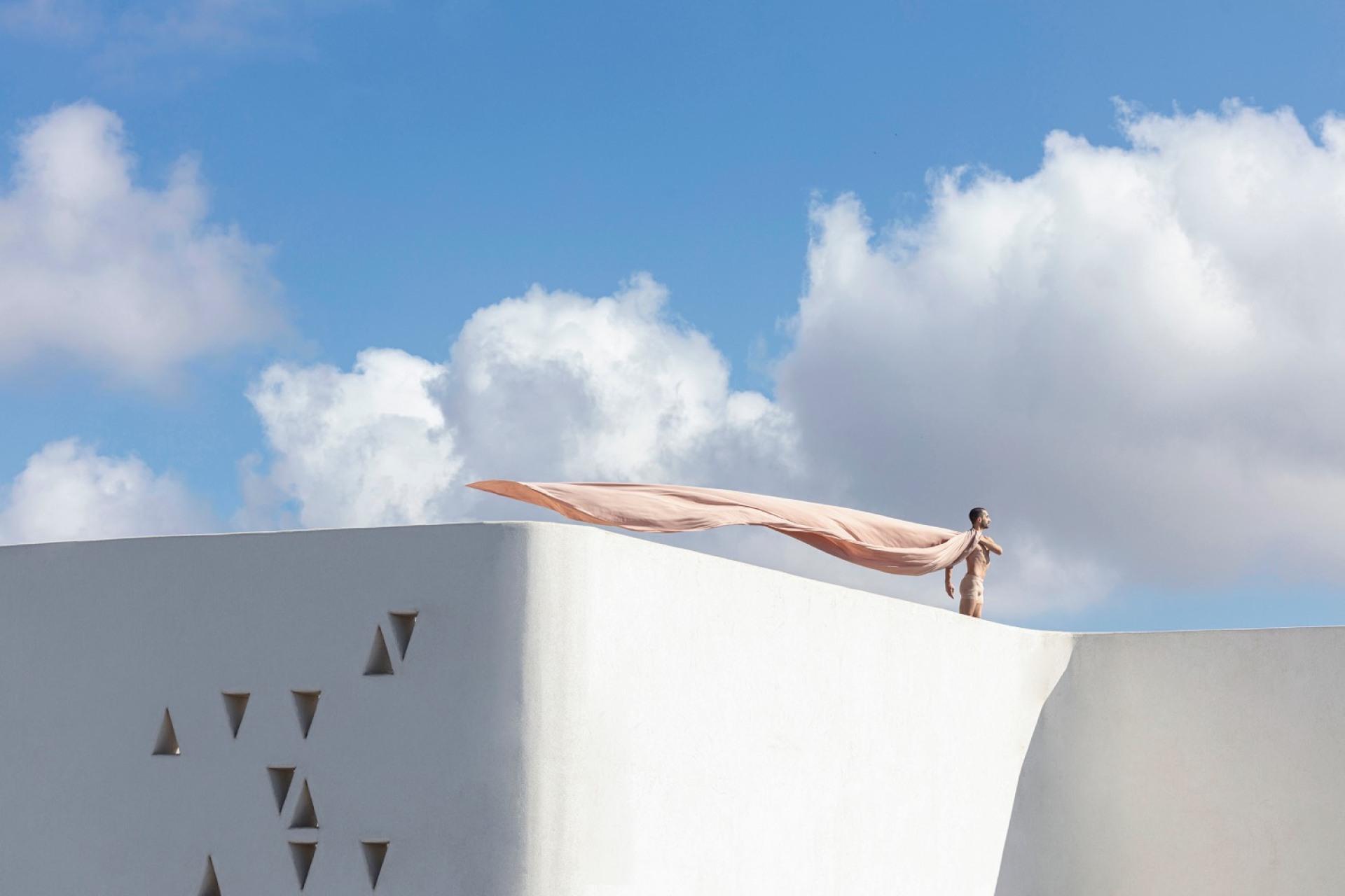 Γιώργος Κορδάκης: Μια αβίαστη ματιά στην ομορφιά