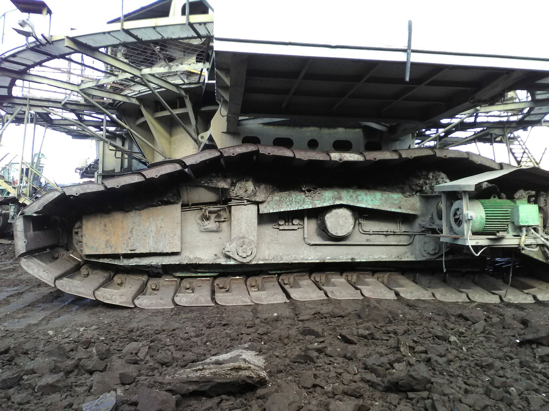 Ο Μελαγχολικός Εργάτης, μια σπουδαία έρευνα του Άρη Ασπρούλη για το βίωμα των μεγάλων αλλαγών