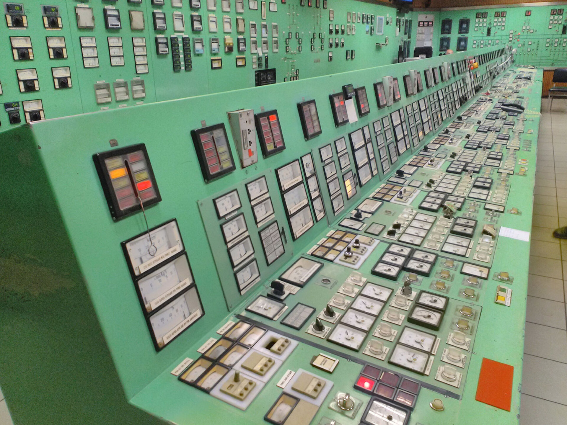 Ο Μελαγχολικός Εργάτης, μια σπουδαία έρευνα του Άρη Ασπρούλη για το βίωμα των μεγάλων αλλαγών