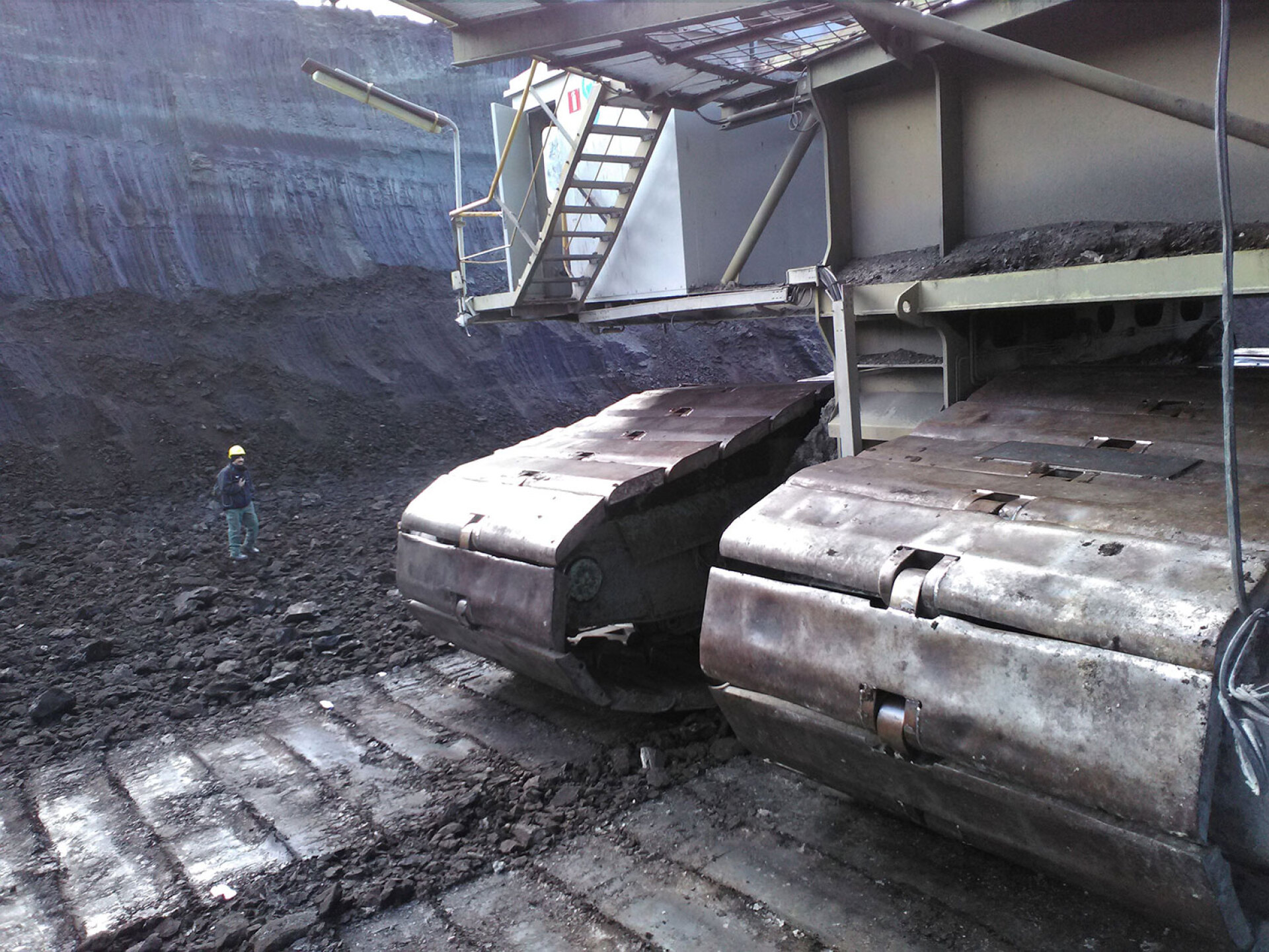 Ο Μελαγχολικός Εργάτης, μια σπουδαία έρευνα του Άρη Ασπρούλη για το βίωμα των μεγάλων αλλαγών