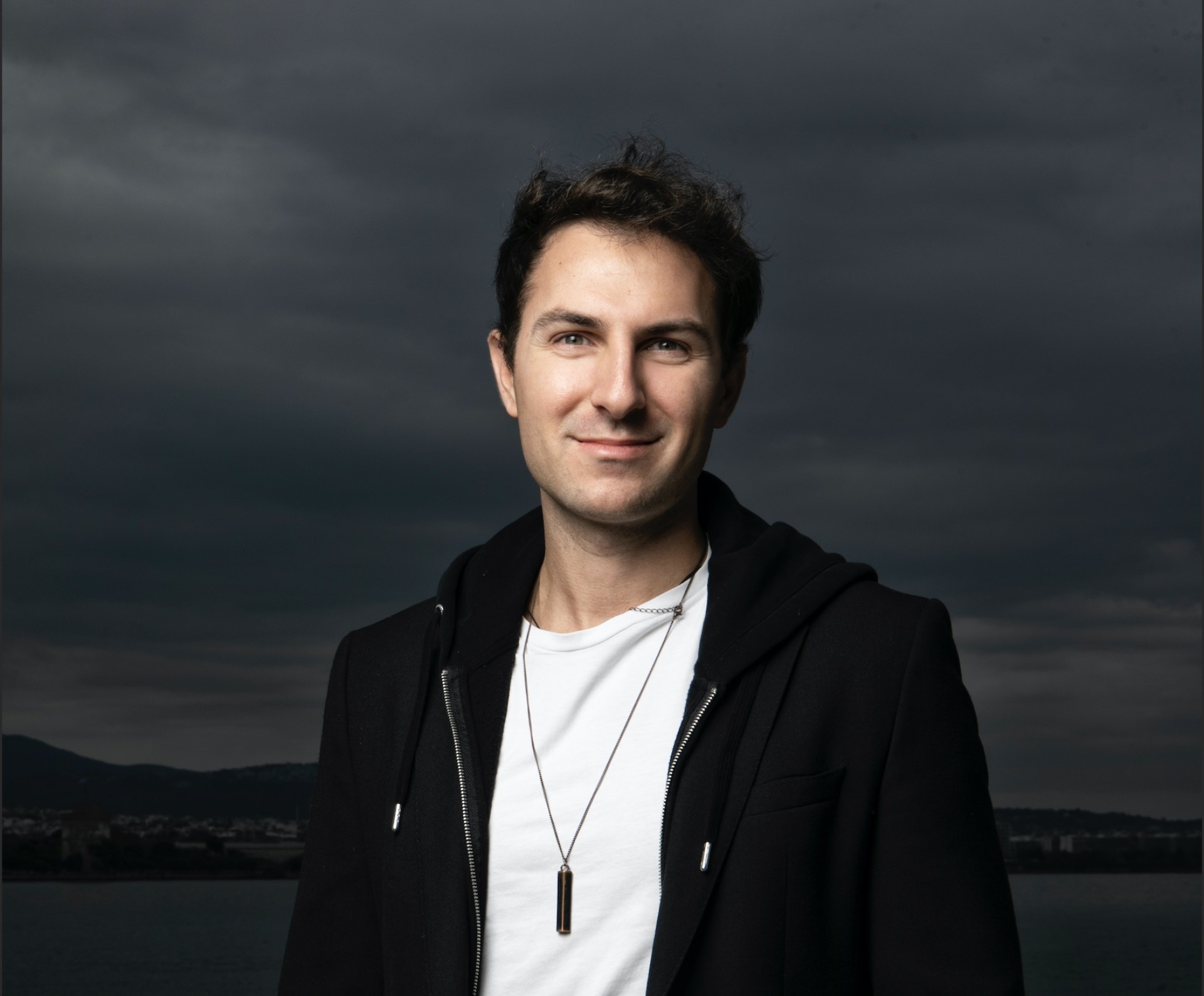 Αλέξανδρος Τσιλιφώνης: Στόχος μου είναι να κάνω διεθνείς ταινίες γυρισμένες στην Ελλάδα 