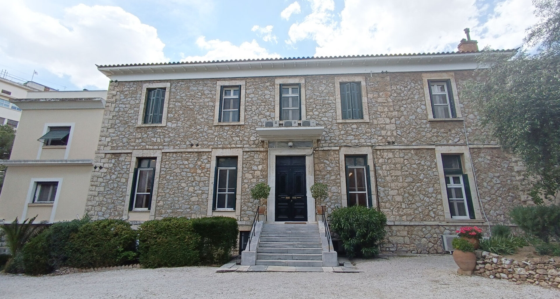 To κτίριο «Hostel»