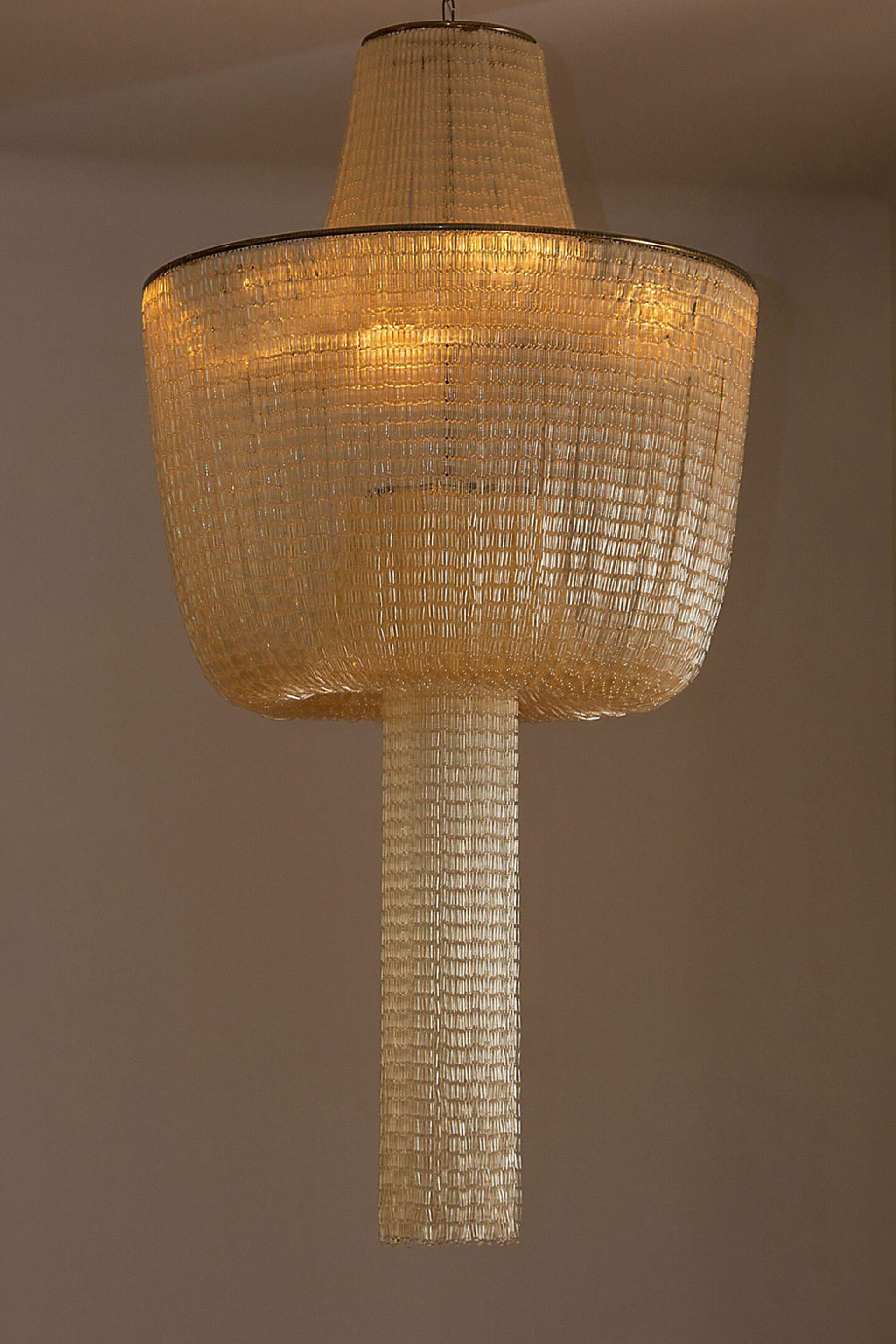 Πέγκυ Κλιάφα, «Chandelier II - Placebo Series» © Χρίστος Φιλιππούσης